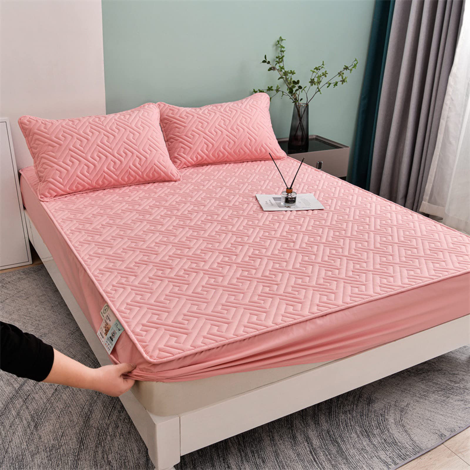JIANINGHOME Fitted Sheet Style Bed Cover 150x200,Quilted Double Bed Mattress Protectors - Mattress Cover with Padding & 360° Elasticized Belt - Hotel Bedding Experience
