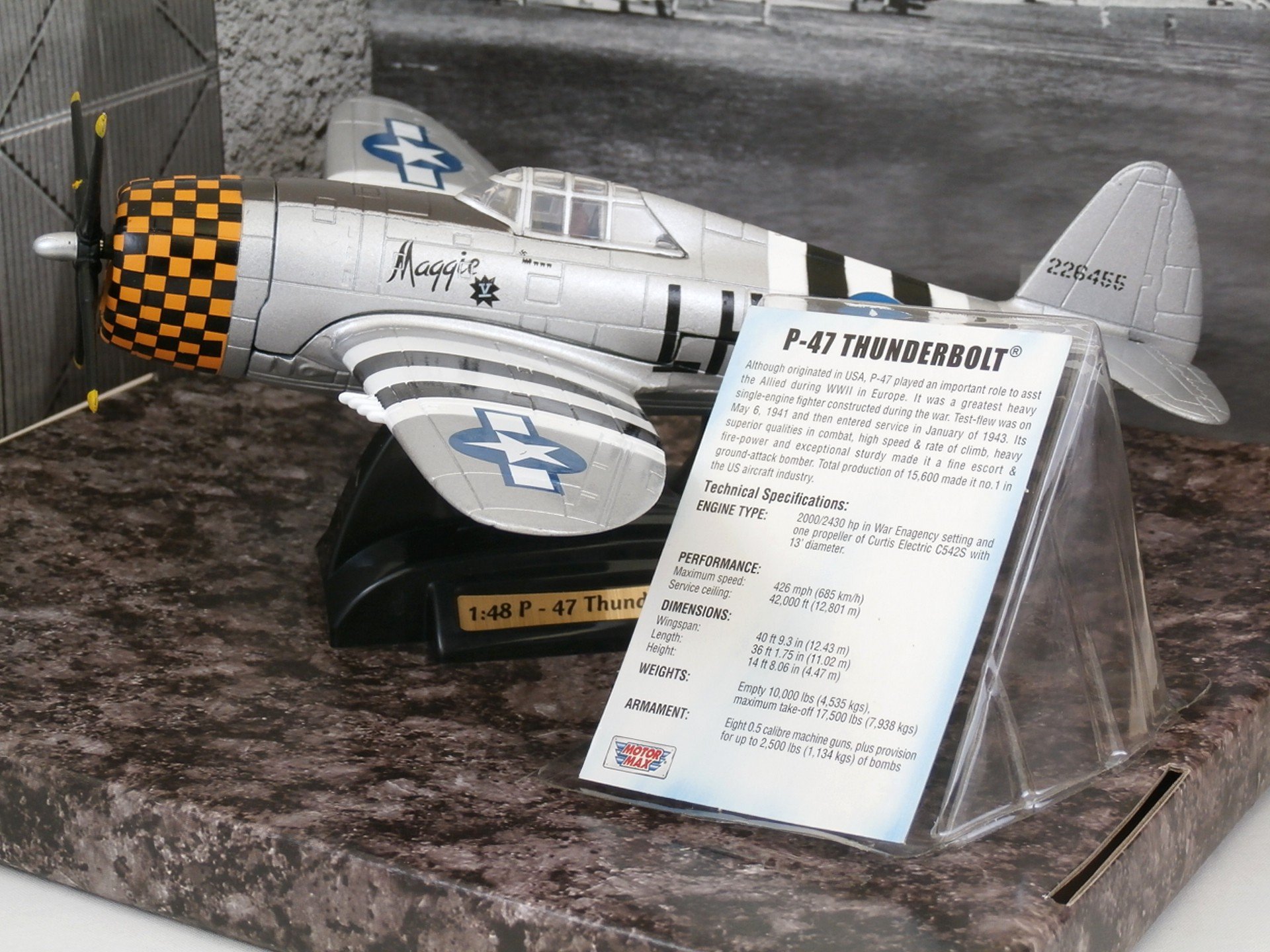 Amazon | P-47 サンダーボルト ダイキャスト【1：48】 | プラモデル 通販
