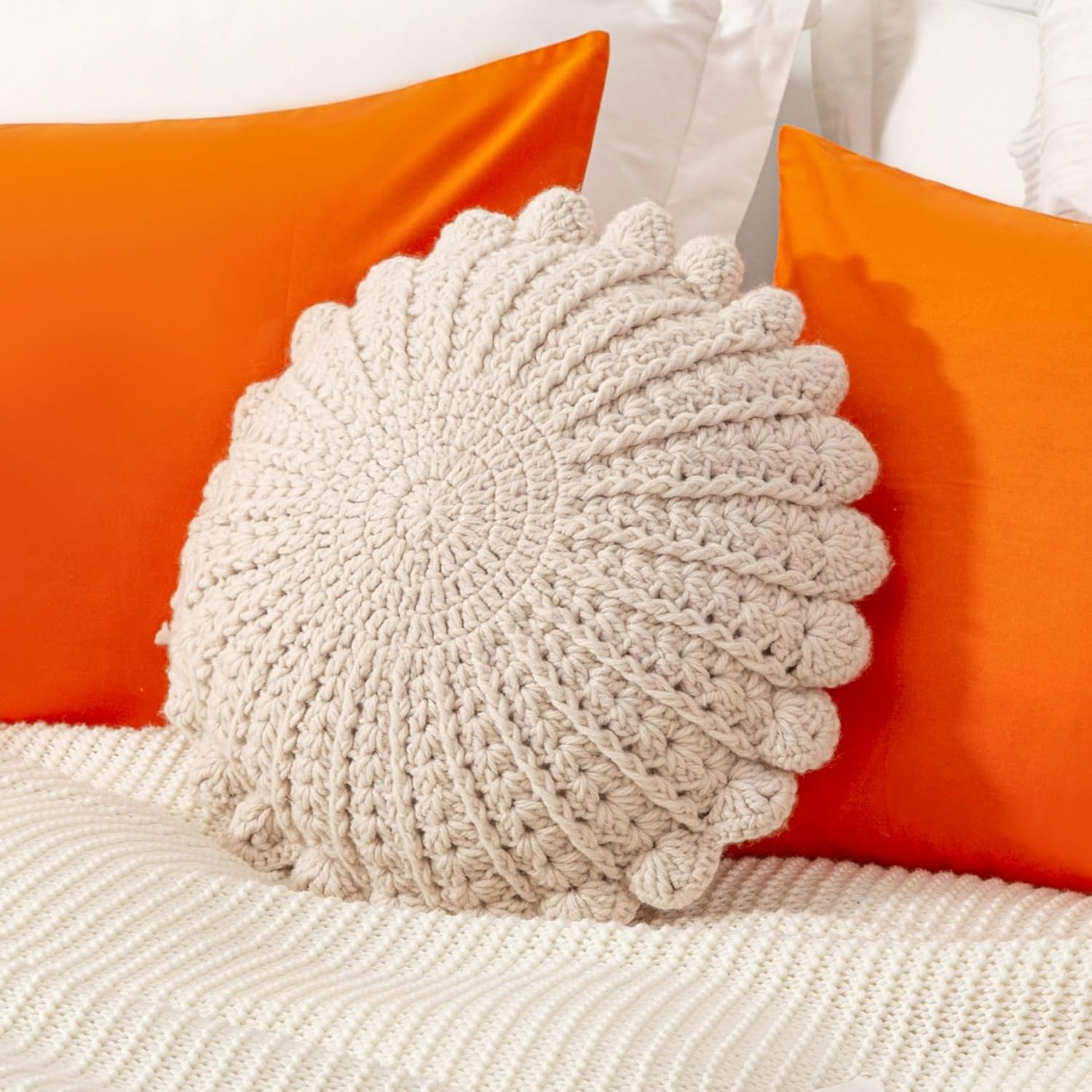 Knitted Throw Pillow Round Couch Pillow Handmade Decorative Plush Pillow Cute Cushion (Beige, 18inch)