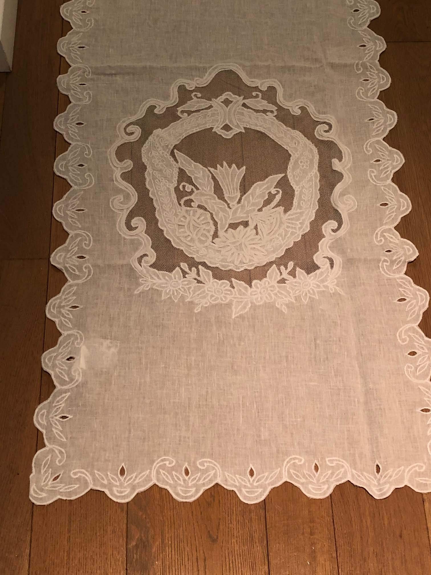 Chemin de Table Saint Paterne Blanc 50 x 220 cm