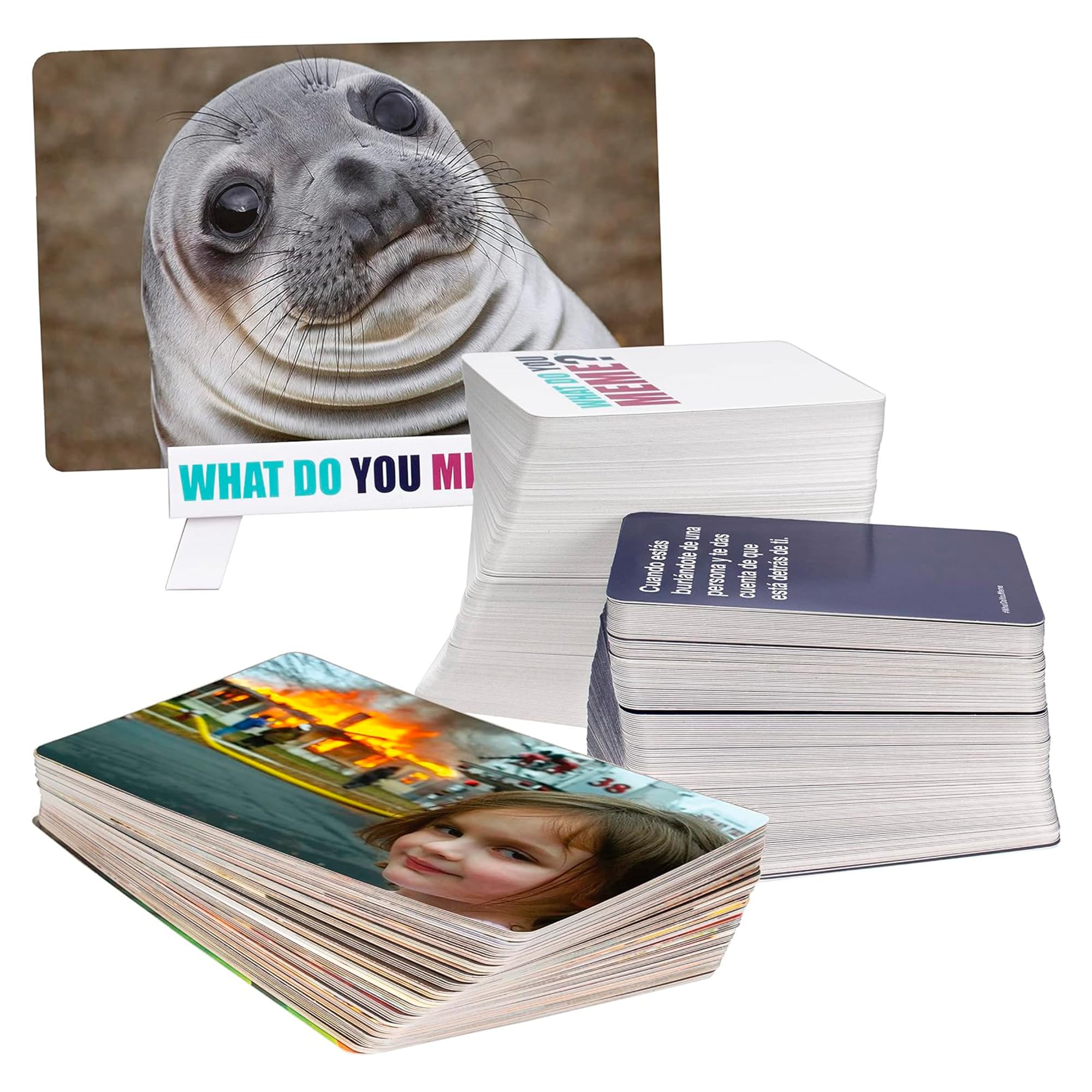 IMC Toys What Do You Meme? Kartenspiel, Rennen und kreieren Sie die lustigsten Memes, voller Spaß für Partys, für 3 bis 20 Spieler, Erwachsene ab 18 Jahren
