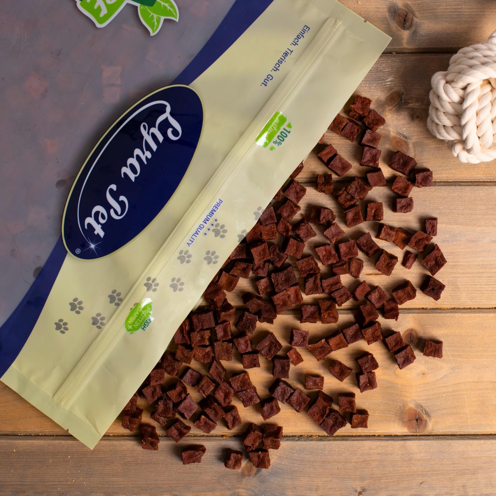 Lyra Pet® 5 kg Rindfleischwürfel getrocknet - Kausnack für Hunde