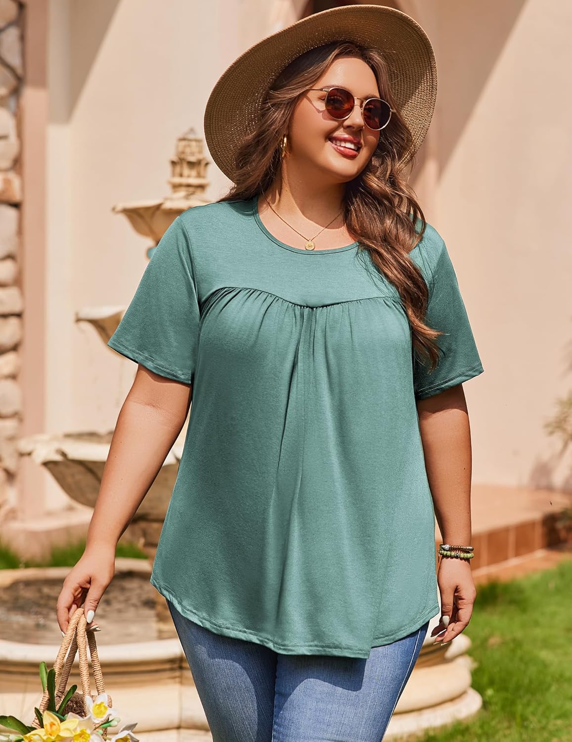 IN'VOLAND Womens Short Sleeve Tunic Tops Crew Neck Loose Fit Short Sleeve Summer Shirts Green - Image 2