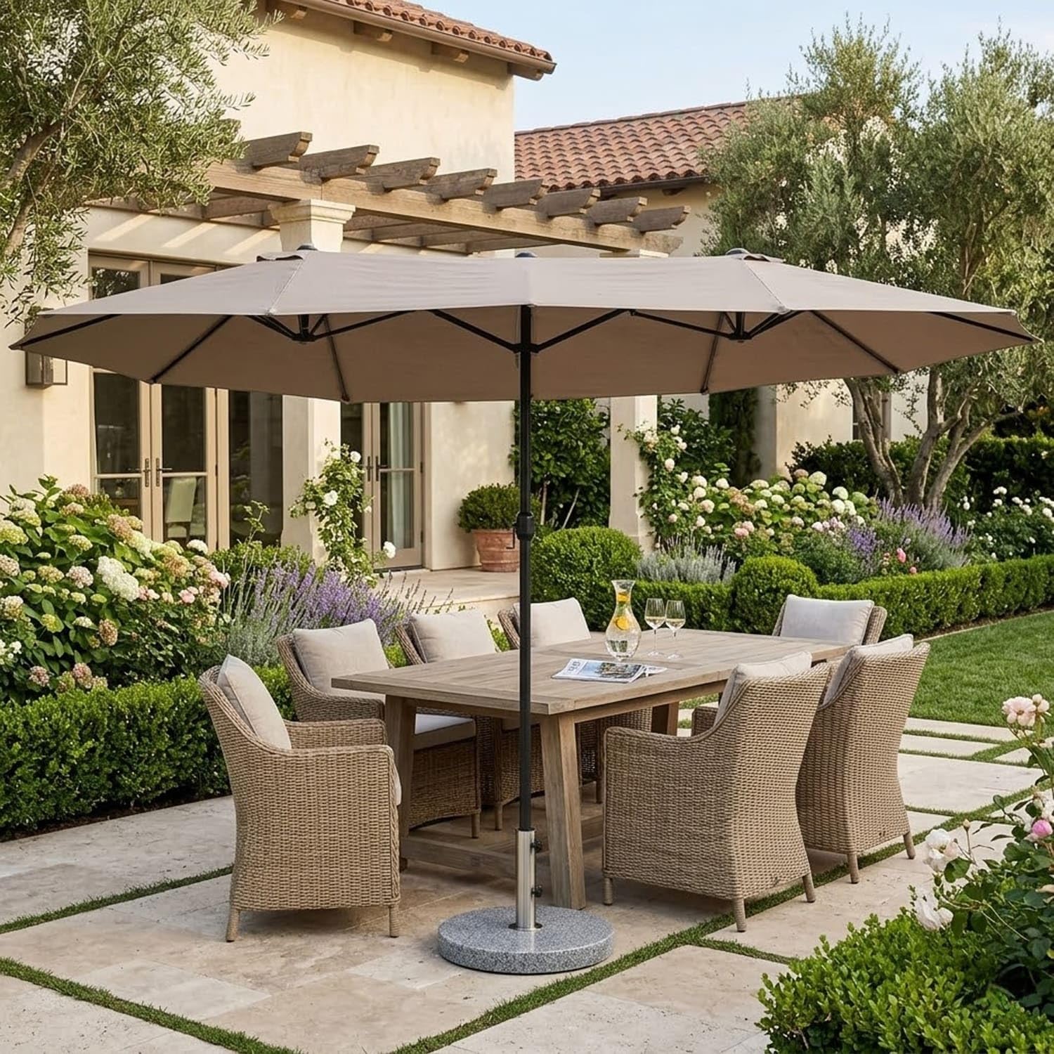 Ombrellone Doppio Da Giardino Parasole 4.6 x 2.4 M Per Esterno Piscina Terrazzo Con Palo In Acciaio E Tessuto In Poliestere Impermeabilie Anti UV Apertura A Manovella Colore Caffè