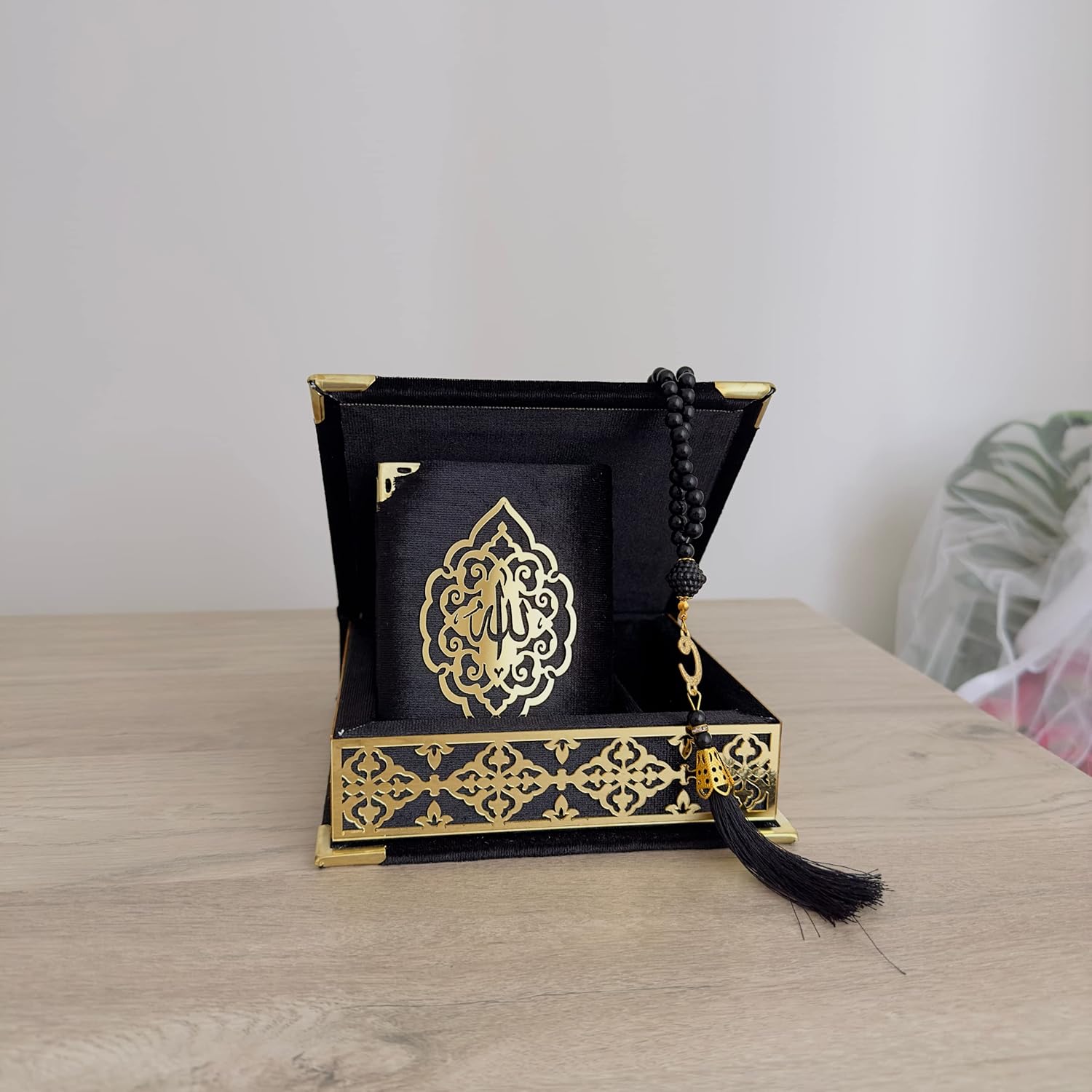 VHD Quran Tasbih in Islamic Decoration Box | Quran Prayer Beads Islamic Gift Set | Islamic Birthday, Wedding, Eid Gift | Muslim Gift Favor (Black)