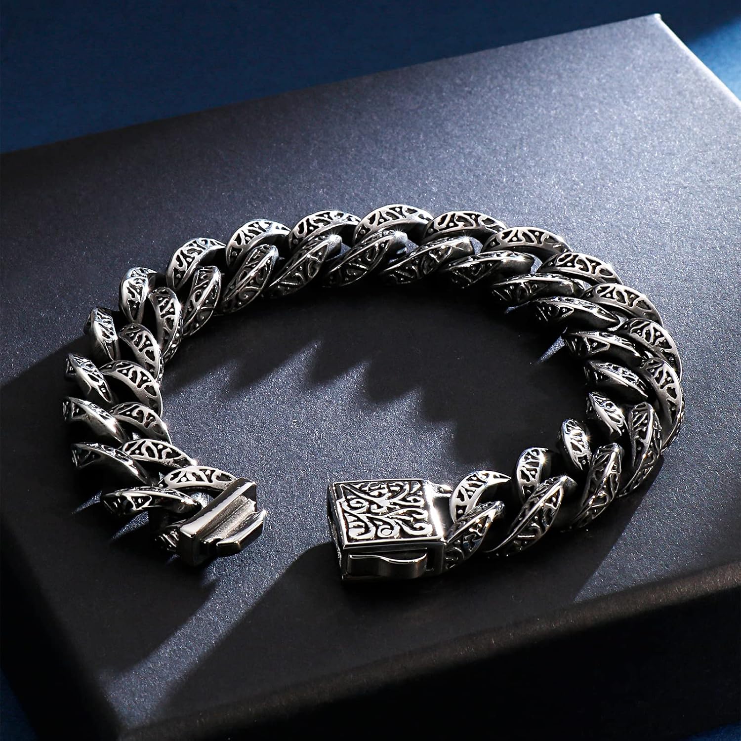 316 Stainless Steel Engraved Cuban Link Bracelet for Men, Retro Pattern Chain Punk Hip Hop Style Jewelry for Him