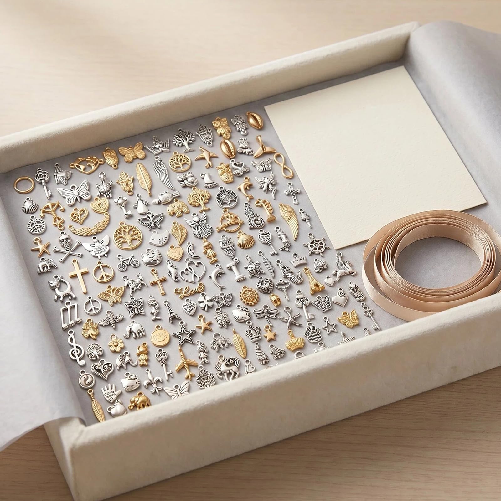 150 Pezzi Ciondoli per Creazione di Gioielli, Ciondoli Assortiti Misti, Collana Bracciale Orecchini Che Fanno Accessori, per Lavori Artigianali Bracciali Pendenti e Collane (Oro e Argento)