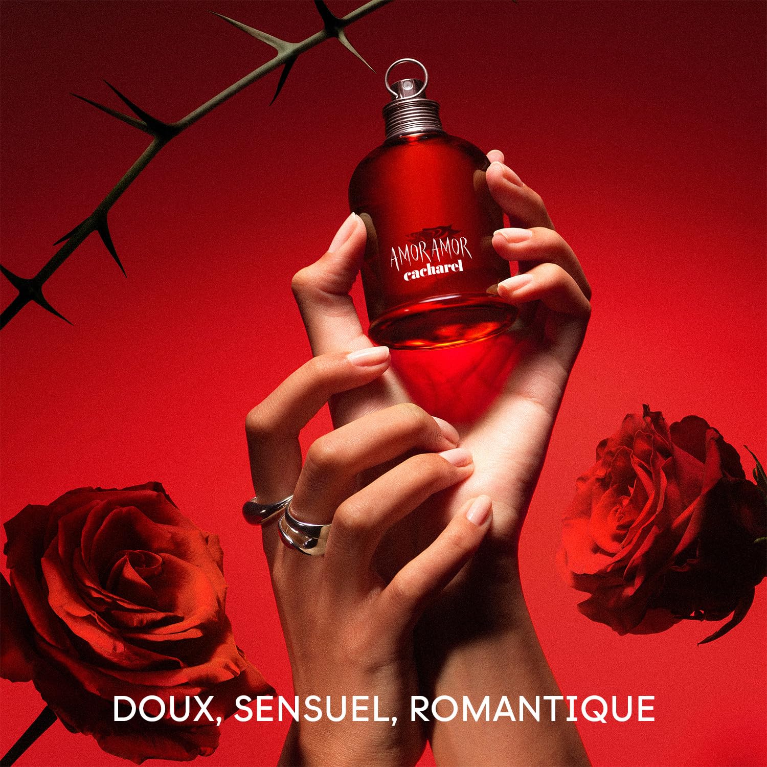 Cacharel - Amor Amor - Eau De Toilette + Eau Déodorante en Spray - Parfum Sensuel, Doux et Romantique pour Femme - Une Fragrance Florale, Fruitée et Ambrée - Parfum de Luxe pour Femme - Lot de 2
