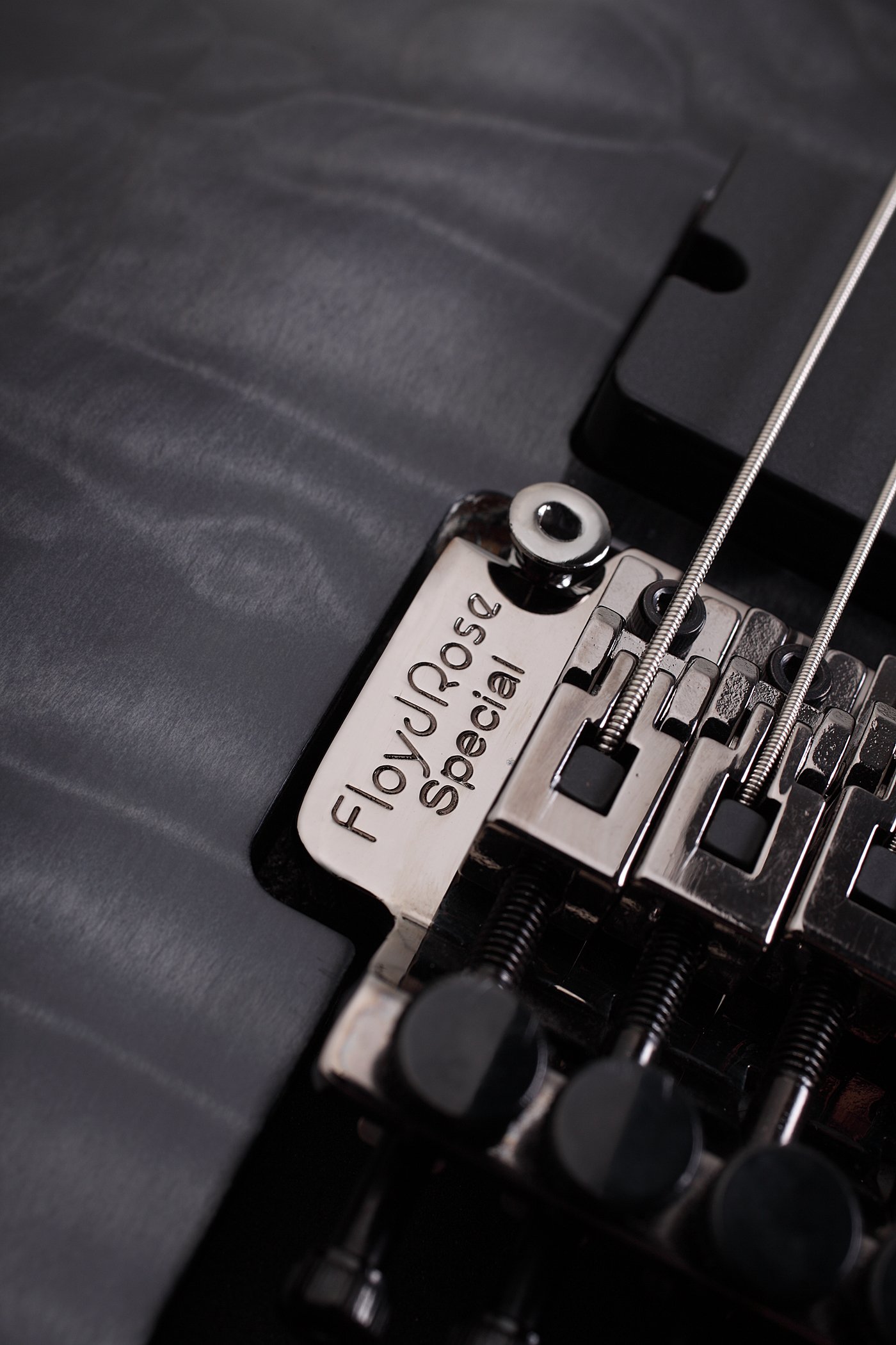 Amazon.com: Schecter Hellraiser Special C7 FR See Thru Negro