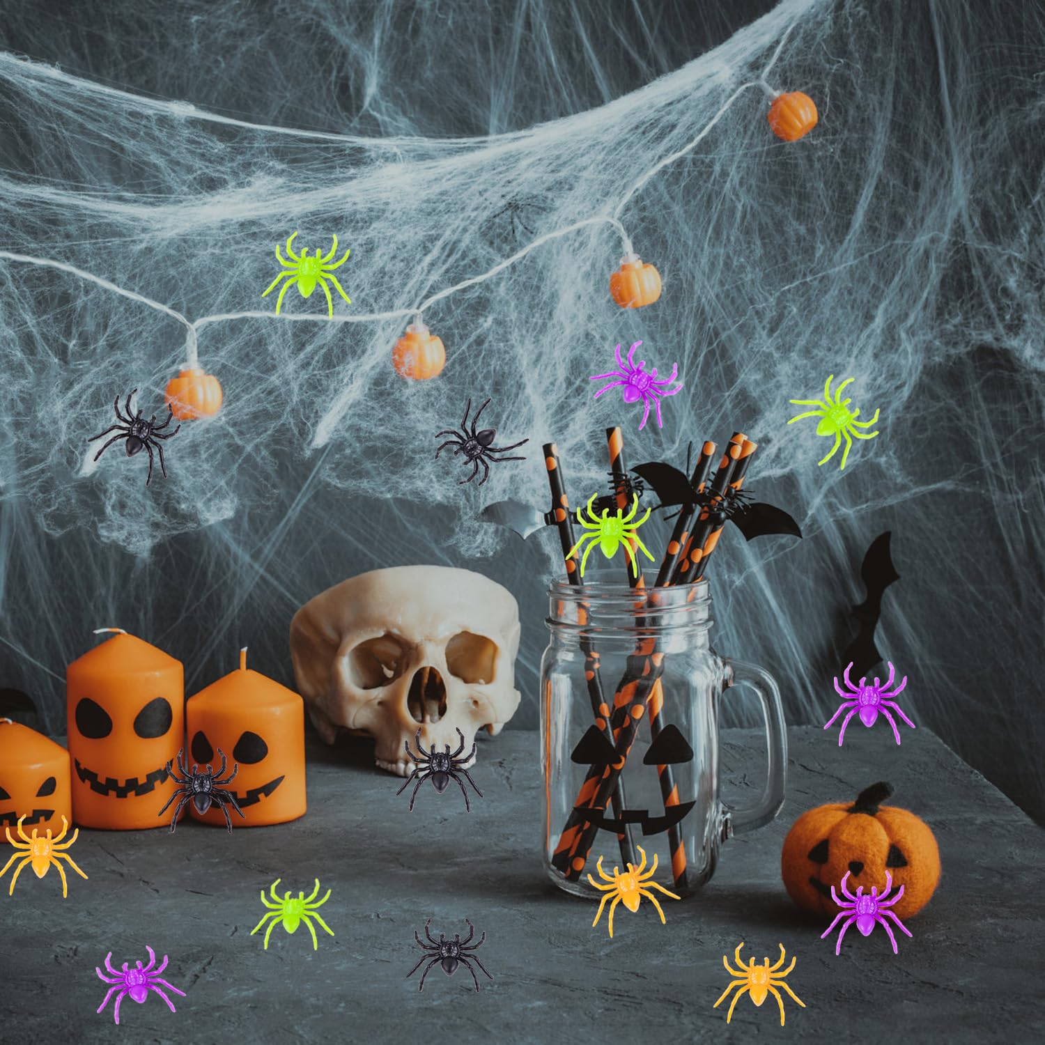 120 arañas de plástico realistas para Halloween, 4 colores, arañas falsas, terror, divertidos accesorios de broma para decoración de Halloween, hogar y fiesta 5