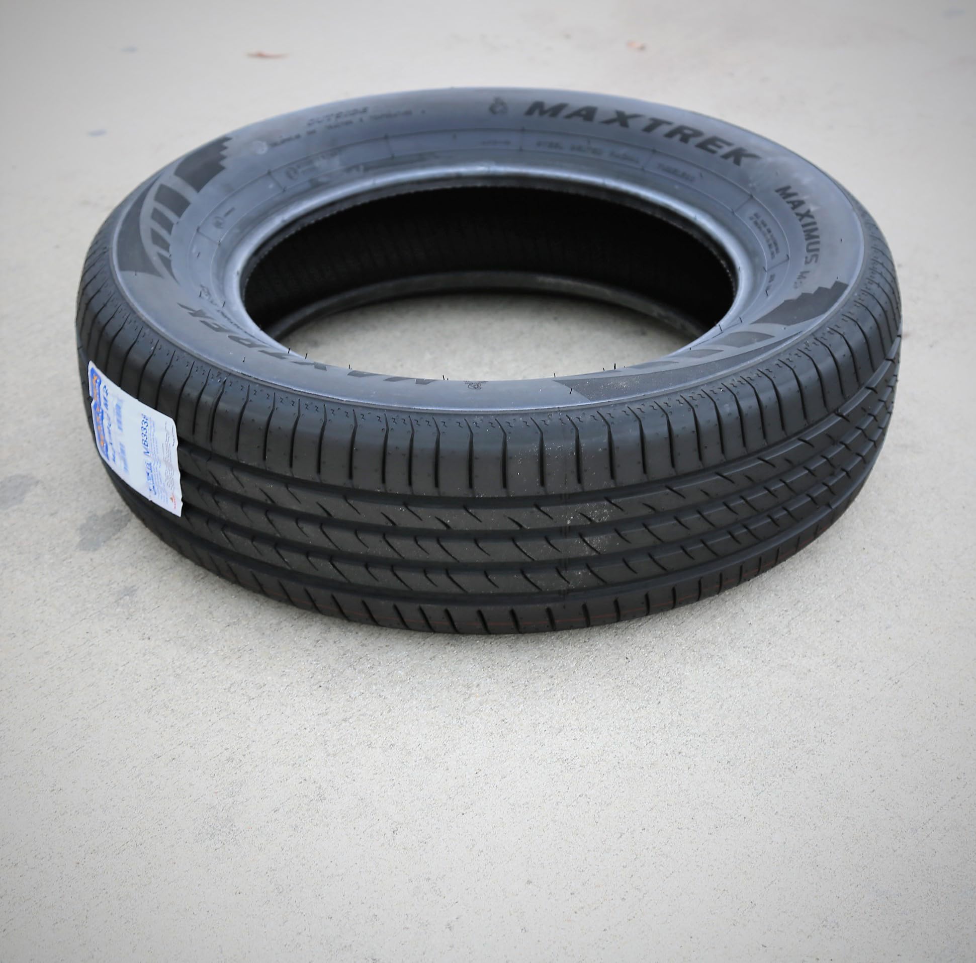 MAXTREK MAXIMUS M2 All-Season Performance Tire with Advanced Tread