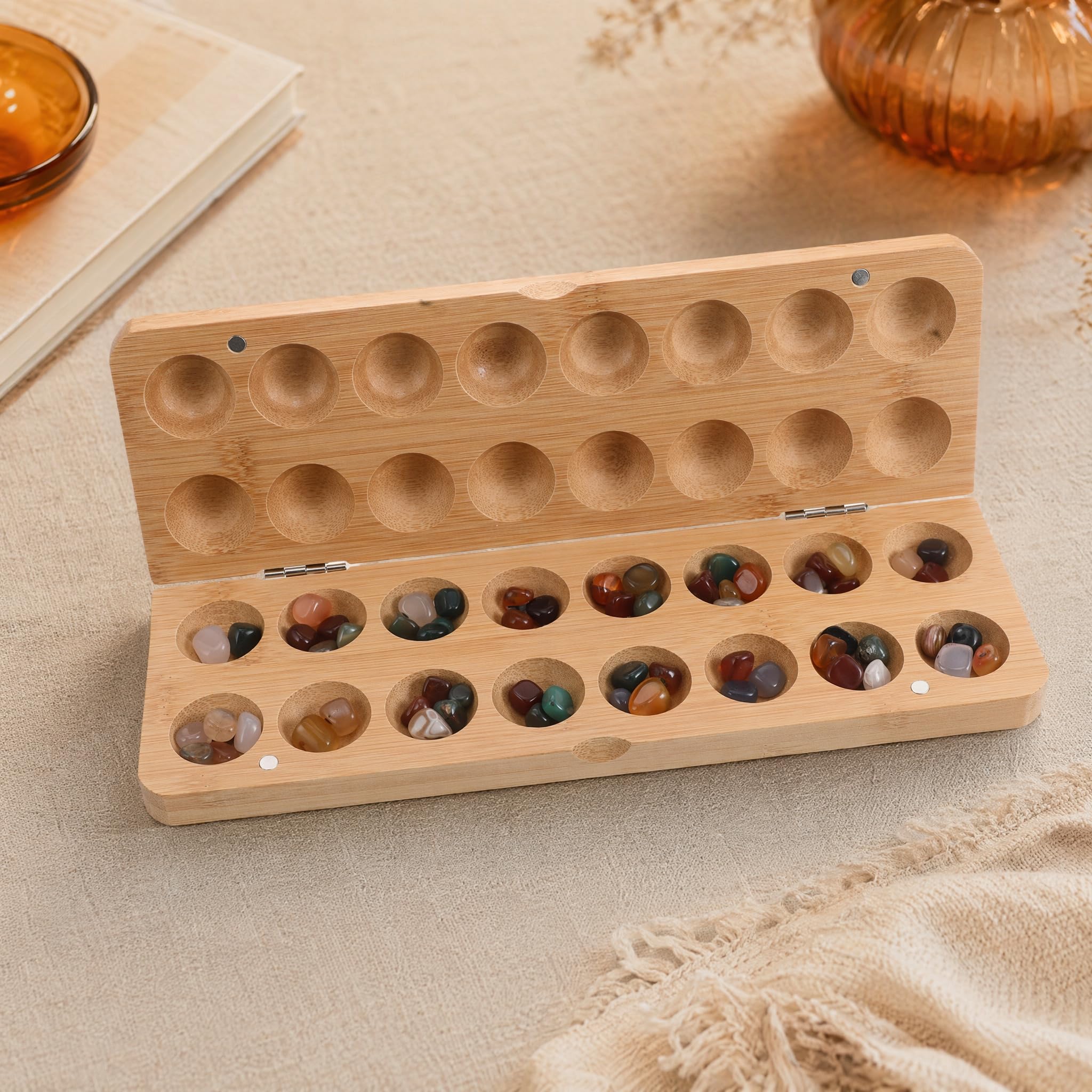 POPETPOP Mancala Steinchenspiel Holz mit Steinen, Kalaha Spiel | Faltbares Bambusbrett, 65 bunte , Logikspiel für 2 Spieler, ideal für Reisen, fördert strategisches Denken
