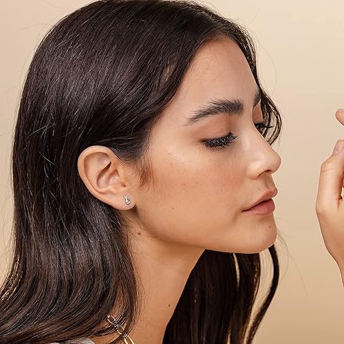 Miniatura 4 de PAVOI Aretes de barra de plata de ley chapada en oro de 14 quilates, lunares, corazón, triángulo, estrella, gato, aretes delicados para mujer