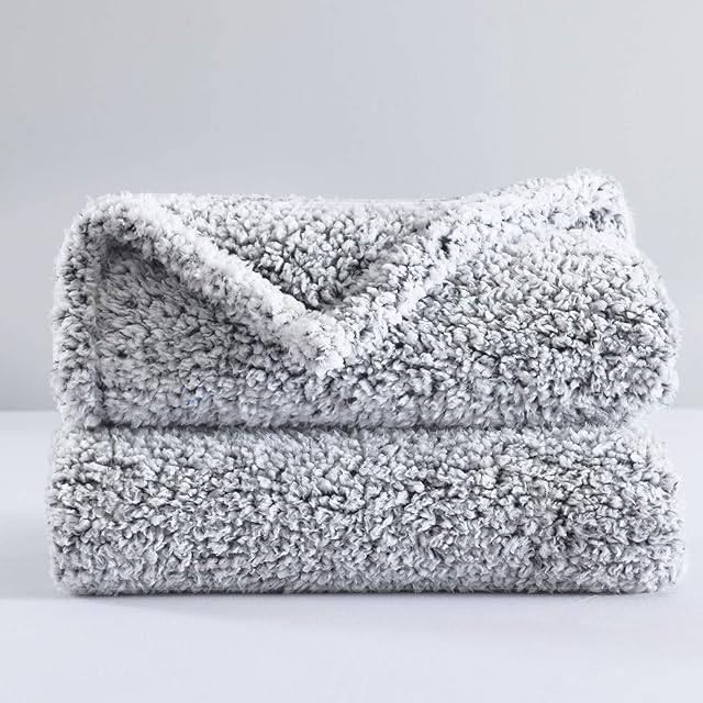 Ultra Soft Cozy Fleece Sherpa Throw Blanket, 2 Tones Ombre Black Pattern Reversible, Light Weight Warm Decorative Boho Style Throw Blanket Cover for Sofa, Couch, Bedroom,Travel, 127x152cm