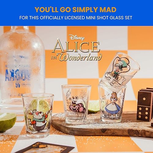Miniatura 2 de Disney Alicia en el país de las maravillas - Vasos de chupito de whisky de 2 onzas, juego de 4  Artículos de bar para el hogar para licor y bebidas