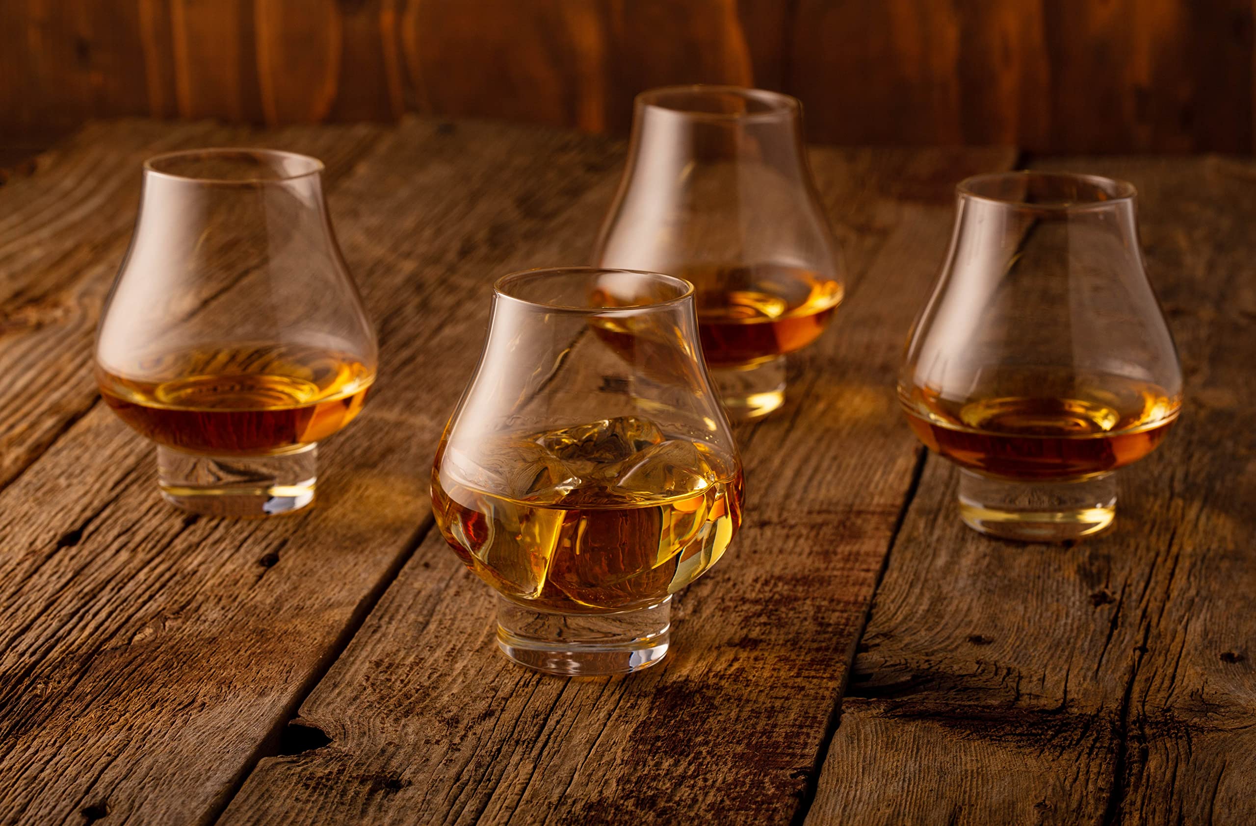 Bourbon Whiskey Brandy - Juego de 4 vasos de cristal de 7.8 onzas, vidrio hecho a mano sin plomo, ideal para bebidas alcohólicas, vasos de degustación, chupitos de tequila, coñac escocés, 210