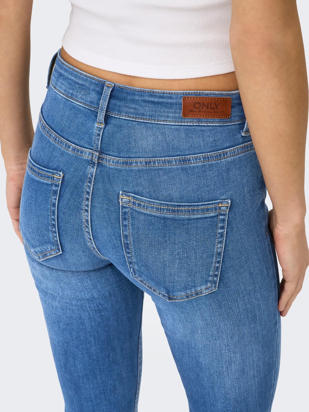 ONLY Damen Jeanshose Onlblush Mid Sk ANK Rw DNM Rea1319 Noos