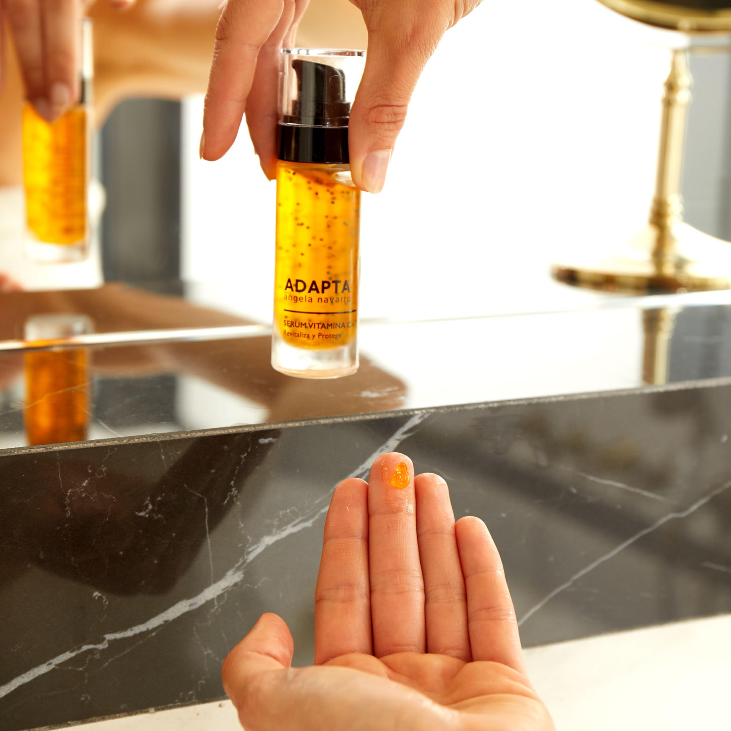 ADAPTA Cosmetics Sérum Vitamina C Triple Función: Antioxidante, Estimulante y Antimanchas, Plus de Luminosidad Facial, Refuerza Colágeno e Inhibe Melanina - Cosmética Vegana Sin Perfumes 30 ml