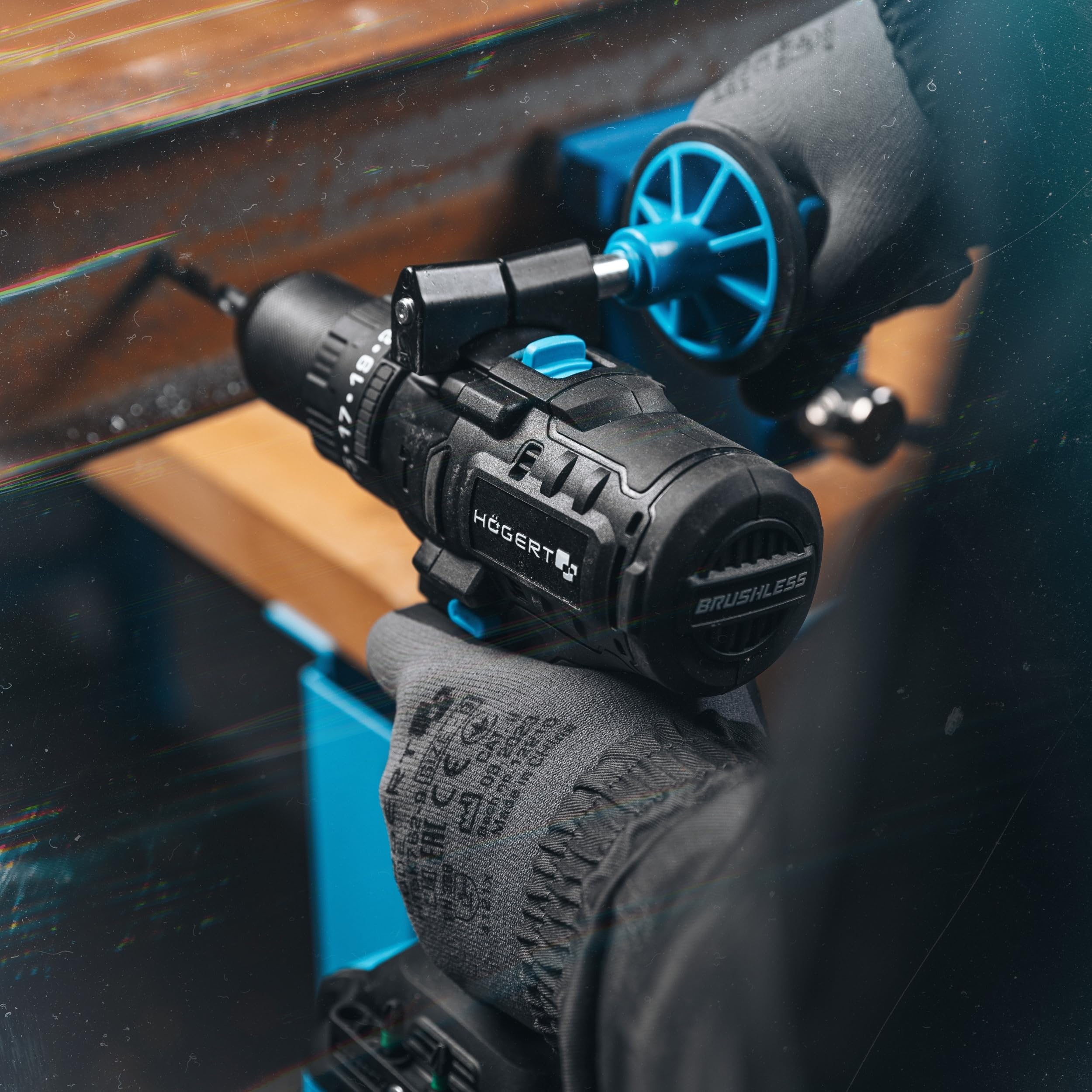 HÖGERT TECHNIK Set de taladro percutor a batería 18V, 200 Nm y 100 Nm, 2 atornilladores de impacto sin escobillas, 2 baterías, cargador 4A, iluminación LED, engranaje metálico, para madera y metal