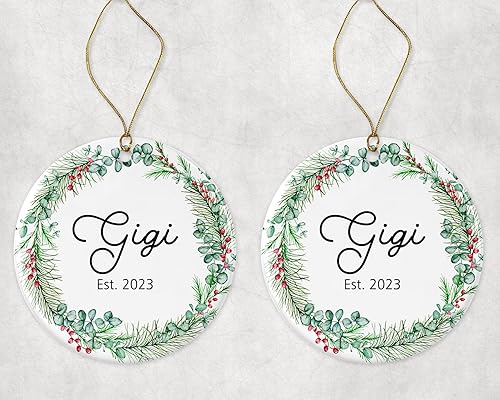 Miniatura 3 de Gigi Est 2023 - Adorno de Navidad Gigi, adorno para Gigi, nuevo regalo de Gigi, adorno de Navidad de hija, hijo, nietos impreso en ambos lados