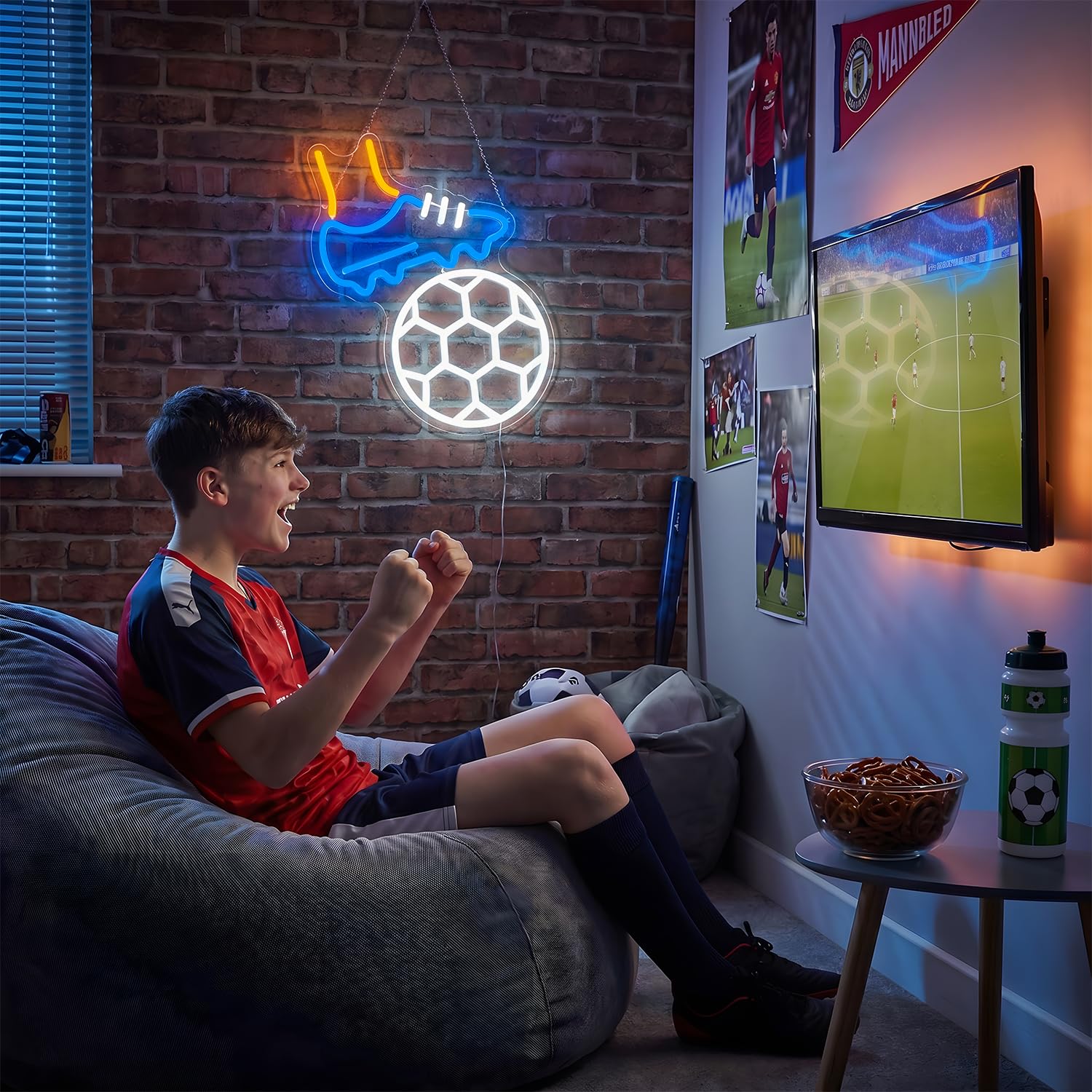 Insegna al neon di calcio,Insegne al neon sportive USB per parete,Lampada da parete al neon a LED per giocare a calcio per camera da letto dei ragazzi Palestra Club Sala giochi Man Cave