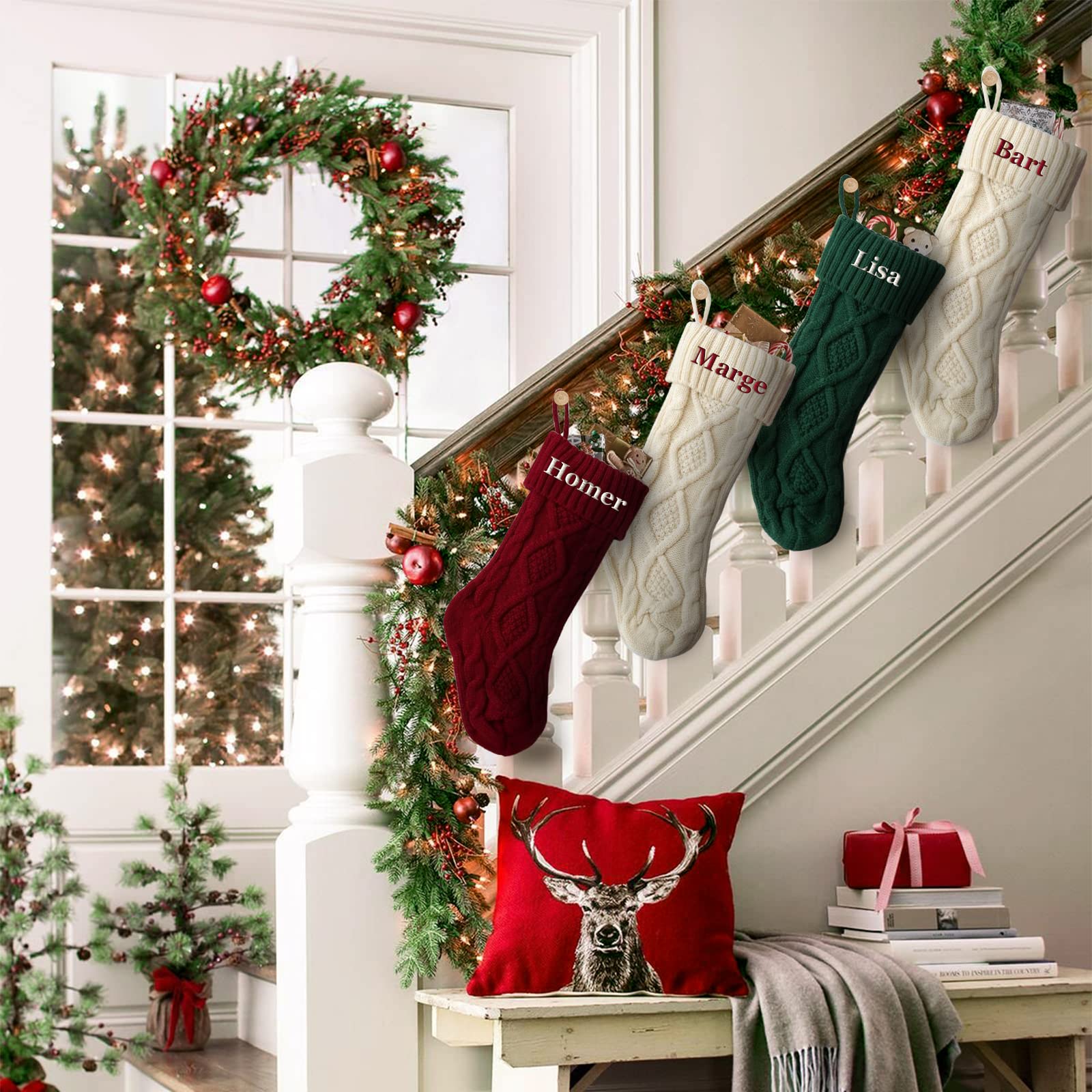 Weihnachtsstrümpfe Benutzerdefinierte 3er-Packung Benutzerdefinierte 18-Zoll-große gestrickte Familien-Weihnachtsstrümpfe for Kinder Rustikaler Bauernhaus-Kamin for Aufhängen Ornt-Weihnachtsparty-Deko