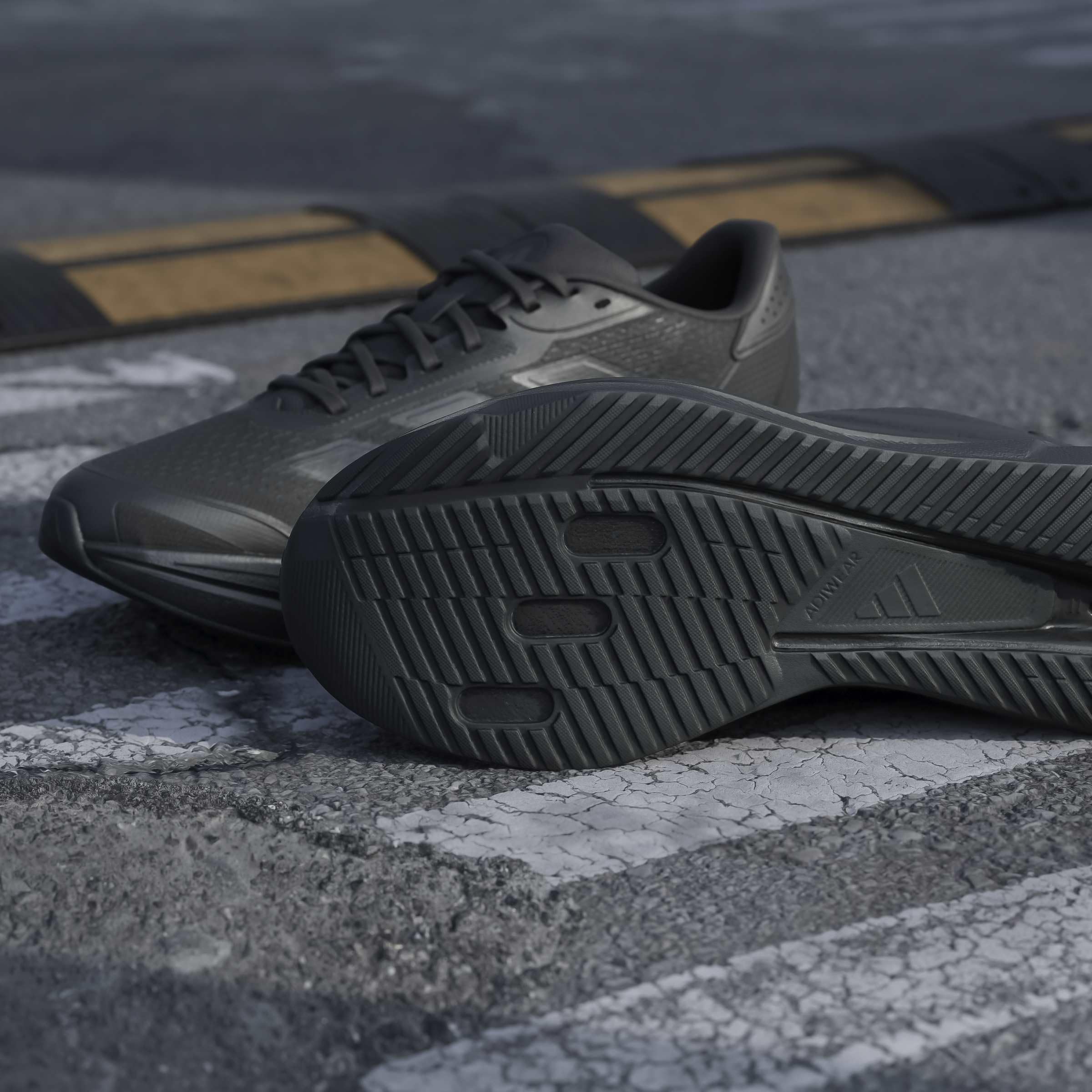 adidas Men's Zapatilla Duramo SL 2 Running — view 459