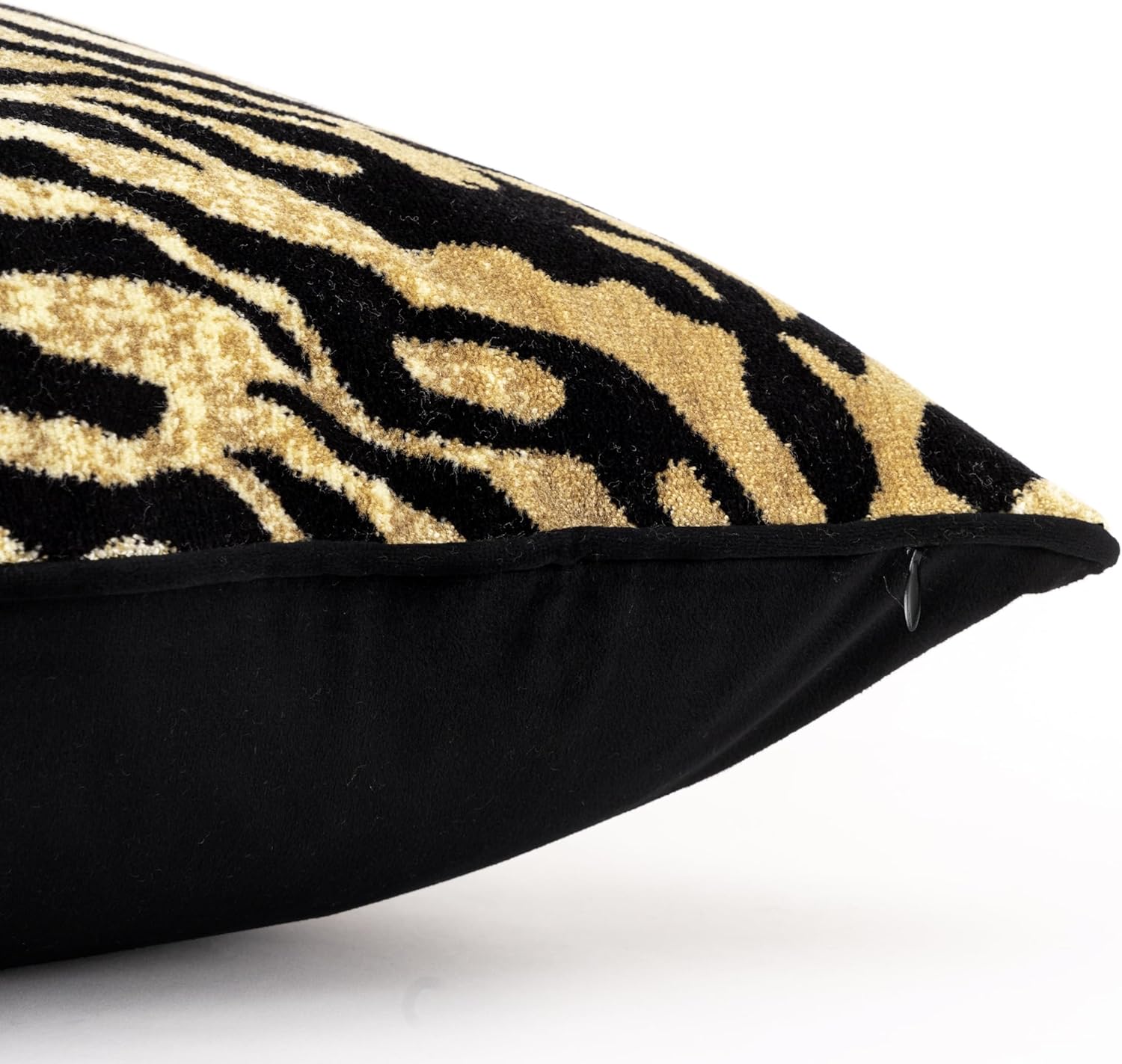 1pc Luxury Palace Royal Contemporary Pillow Cover, Tiger Stripes Black and Yellow Animal Pattern Single-Sided high-Precision Jacquard Velvet Cutting Process with Zipper 20 x 20 inches (no Pillow core)
