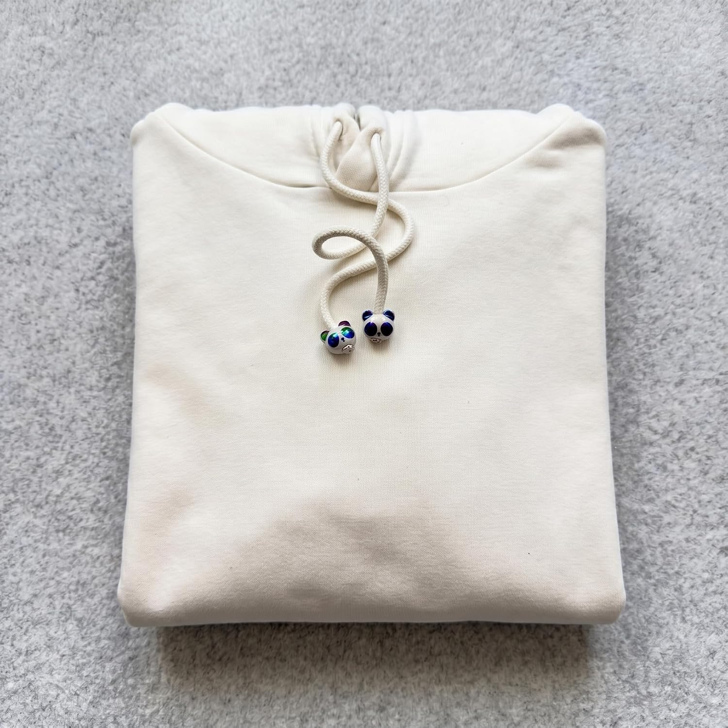 – CosmoPanda Series – Panda Drawstring Charms – Iridescent Design – Streetwear Accessory for Hoodies and Shoelaces