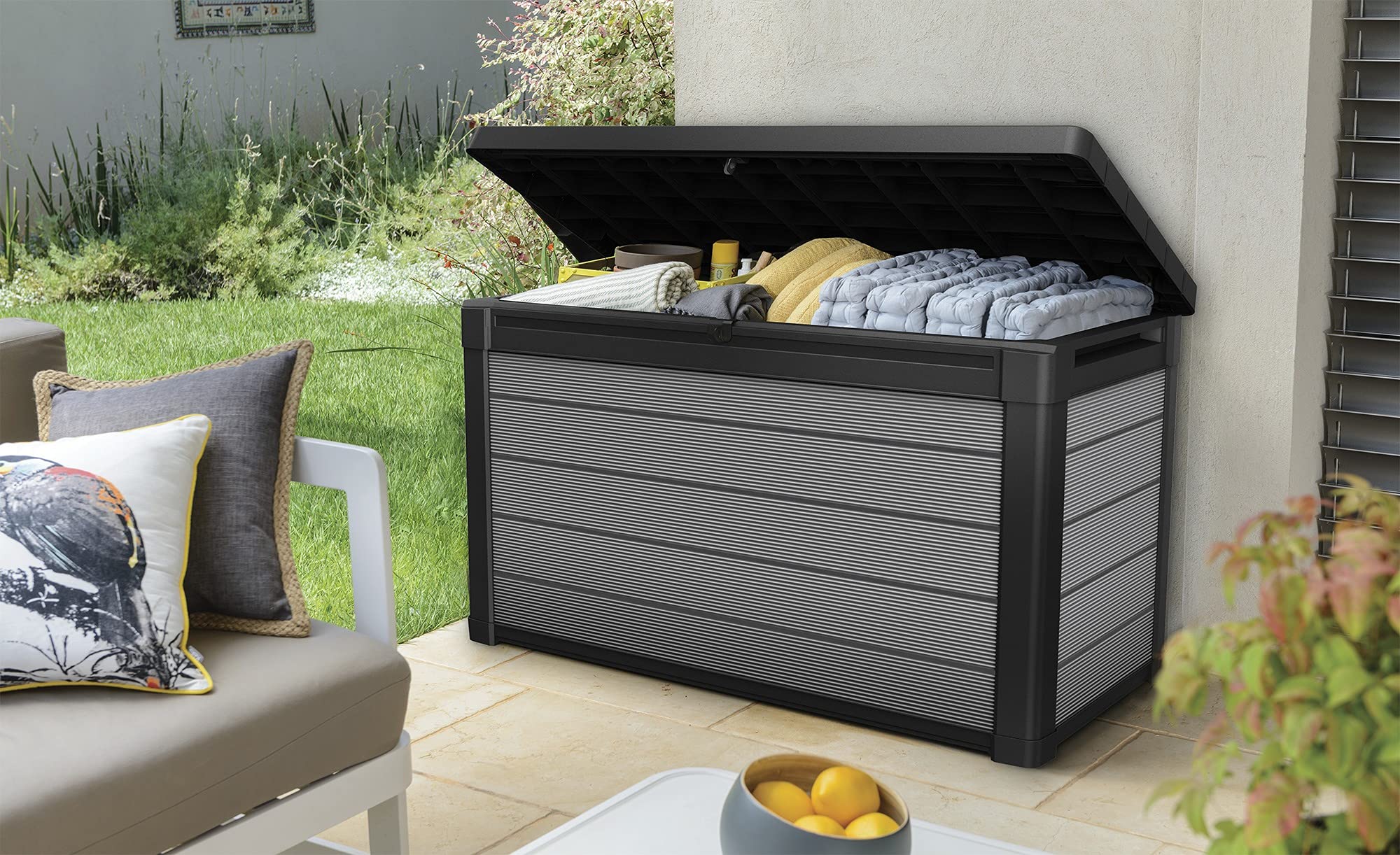 Keter Premier 200 G Kissenbox XXL Auflagenbox anthrazit 757 Liter mit Gasdruckfedern ca. 151.7 x 72.5 x 90 (H) cm (Premier) Garten