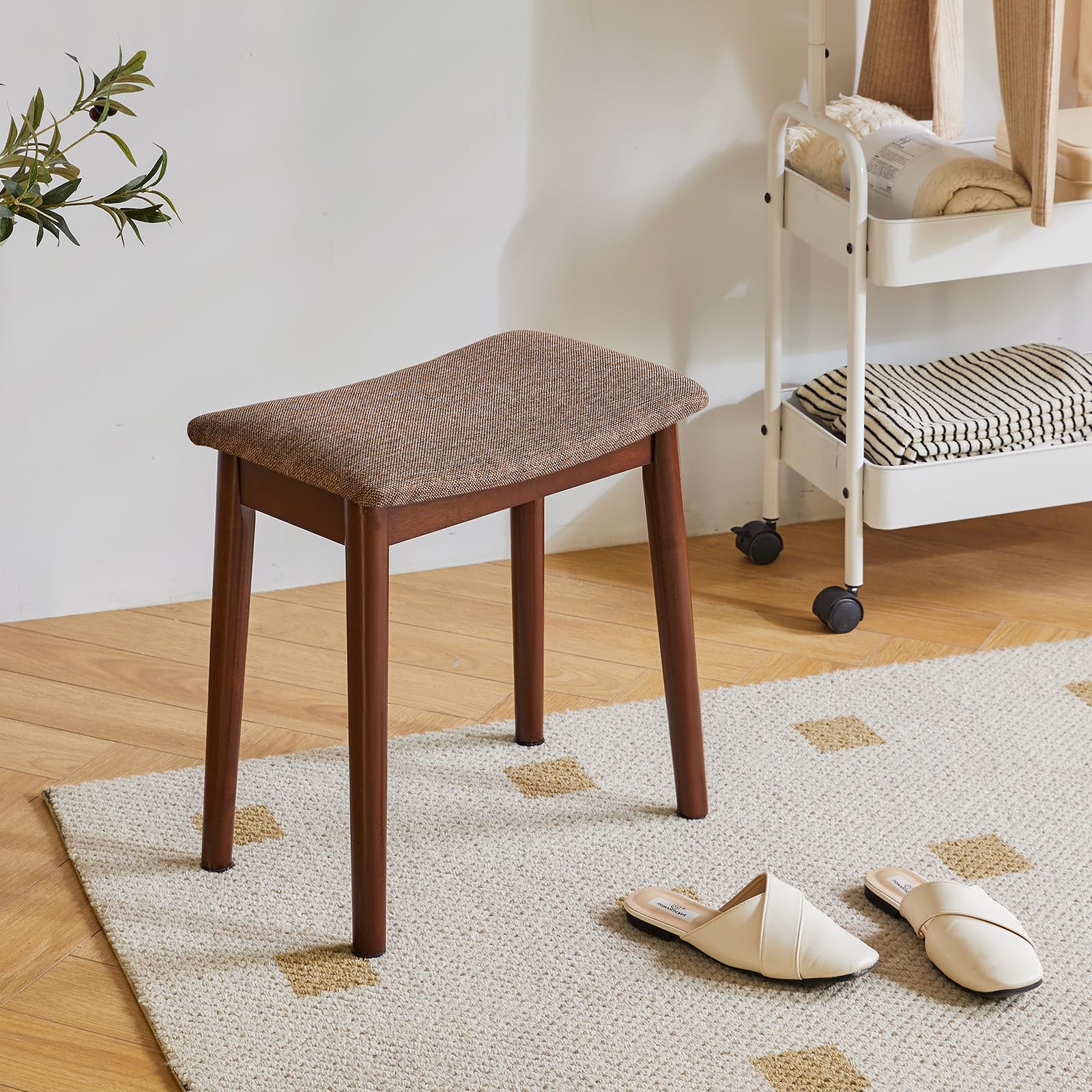 Taburete de tocador con cojín de silla de montar, taburete con patas de madera maciza, moderno banco otomano para piano, asiento tapizado para dormitorio, entrada, patas de nogal y lino marrón 3