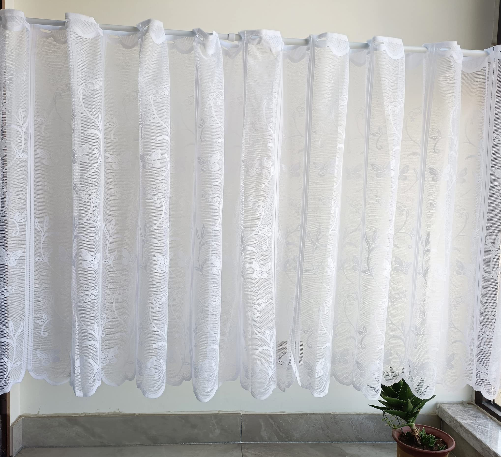 Scheibengardinen Jacquard Blumen Bordüre Gardine weiß Bistrogardine gebogt Breite 210cm Hoch 120cm Kurzegardinen kleine Scheibengardine Küchevorhänge
