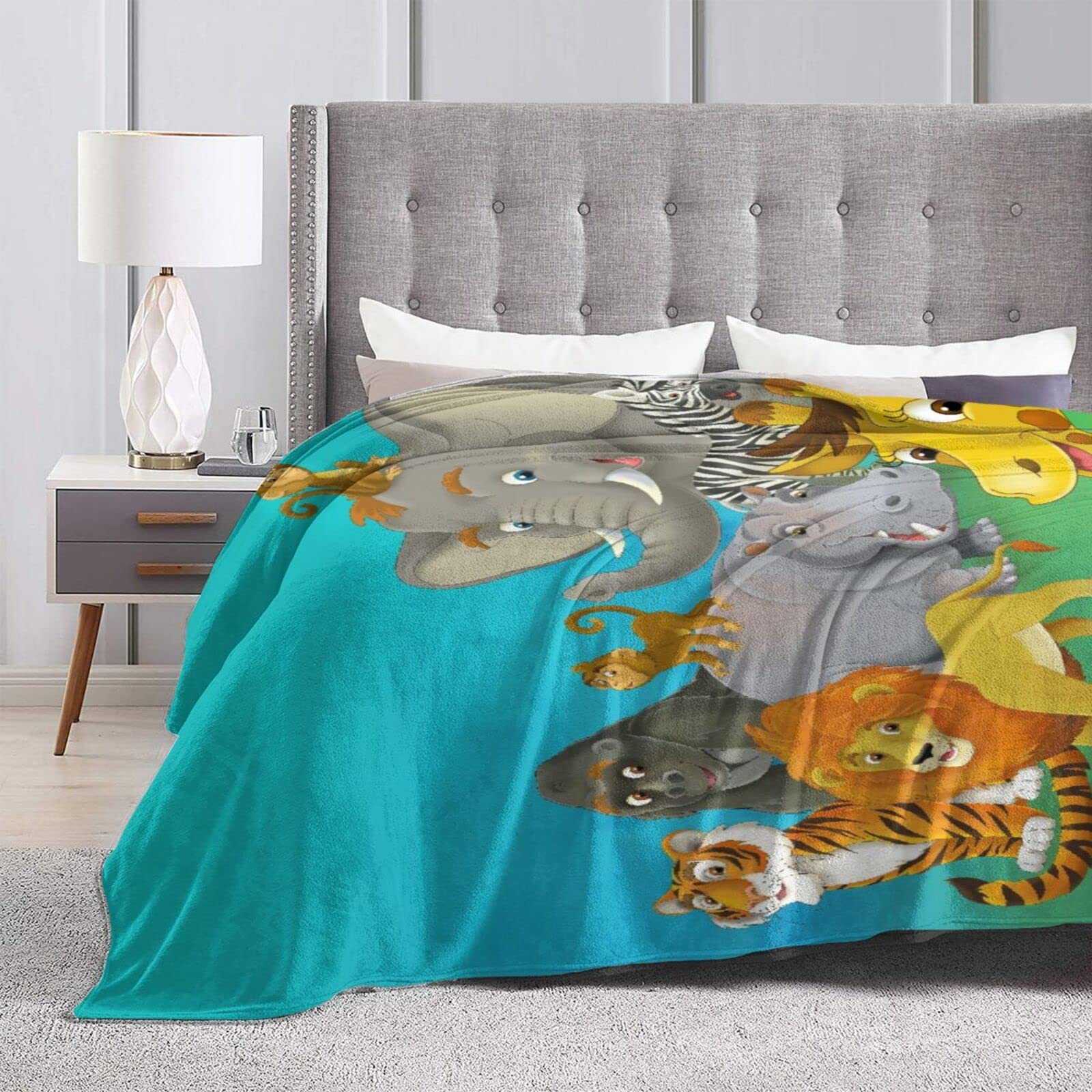 Coperta Pile Animali Giungla 130x150 Cm | Morbida Flanella Per Divano E Letto | Stampa Leone E Giraffa
