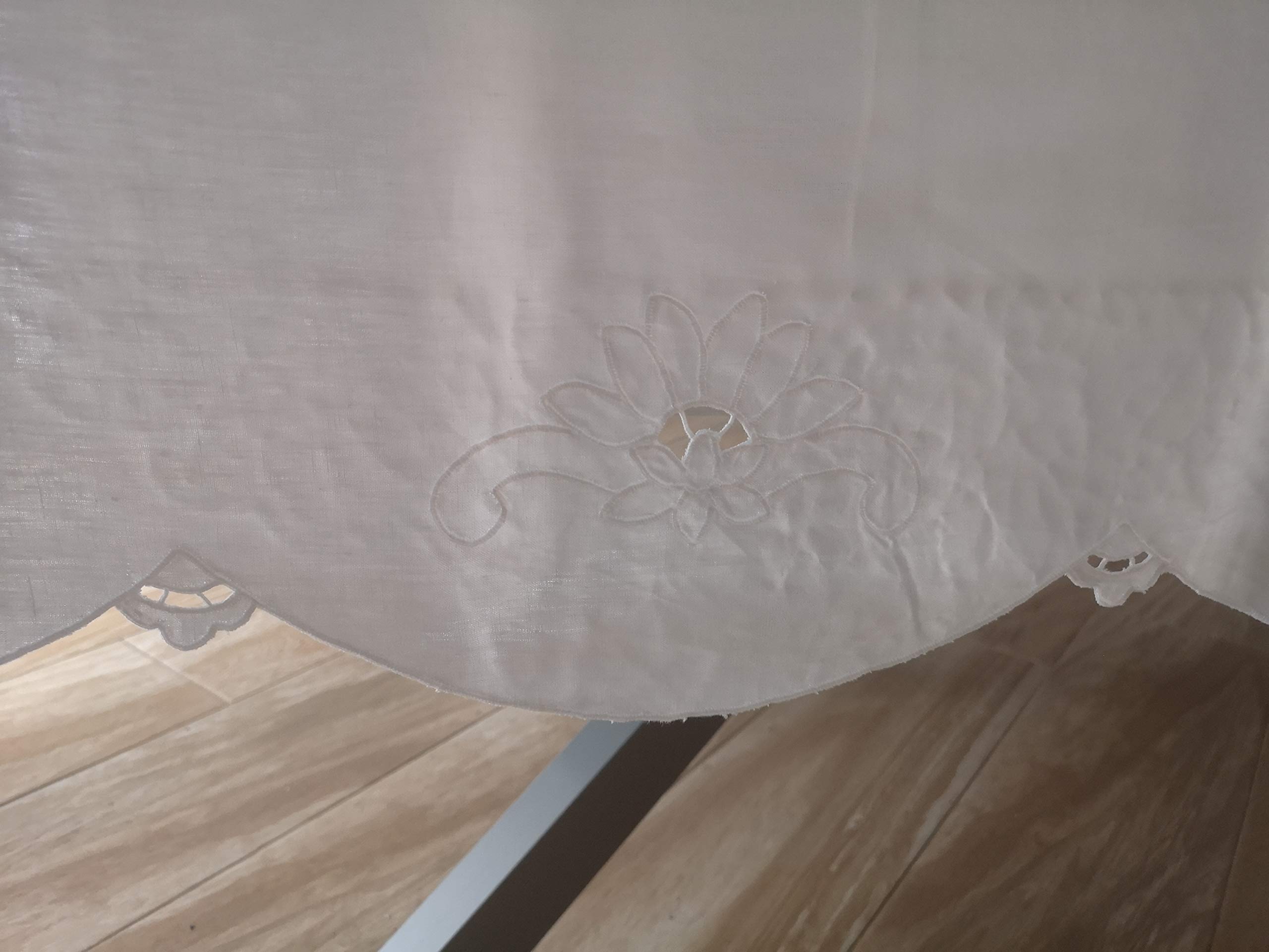 Nappe pur lin avec broderie art déco, 6 serviettes