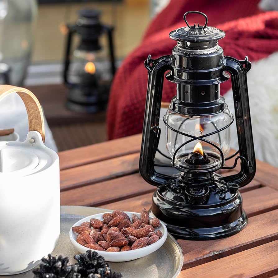 Amazon.com: Feuerhand Outdoor Kerosene Fuel Lantern, German