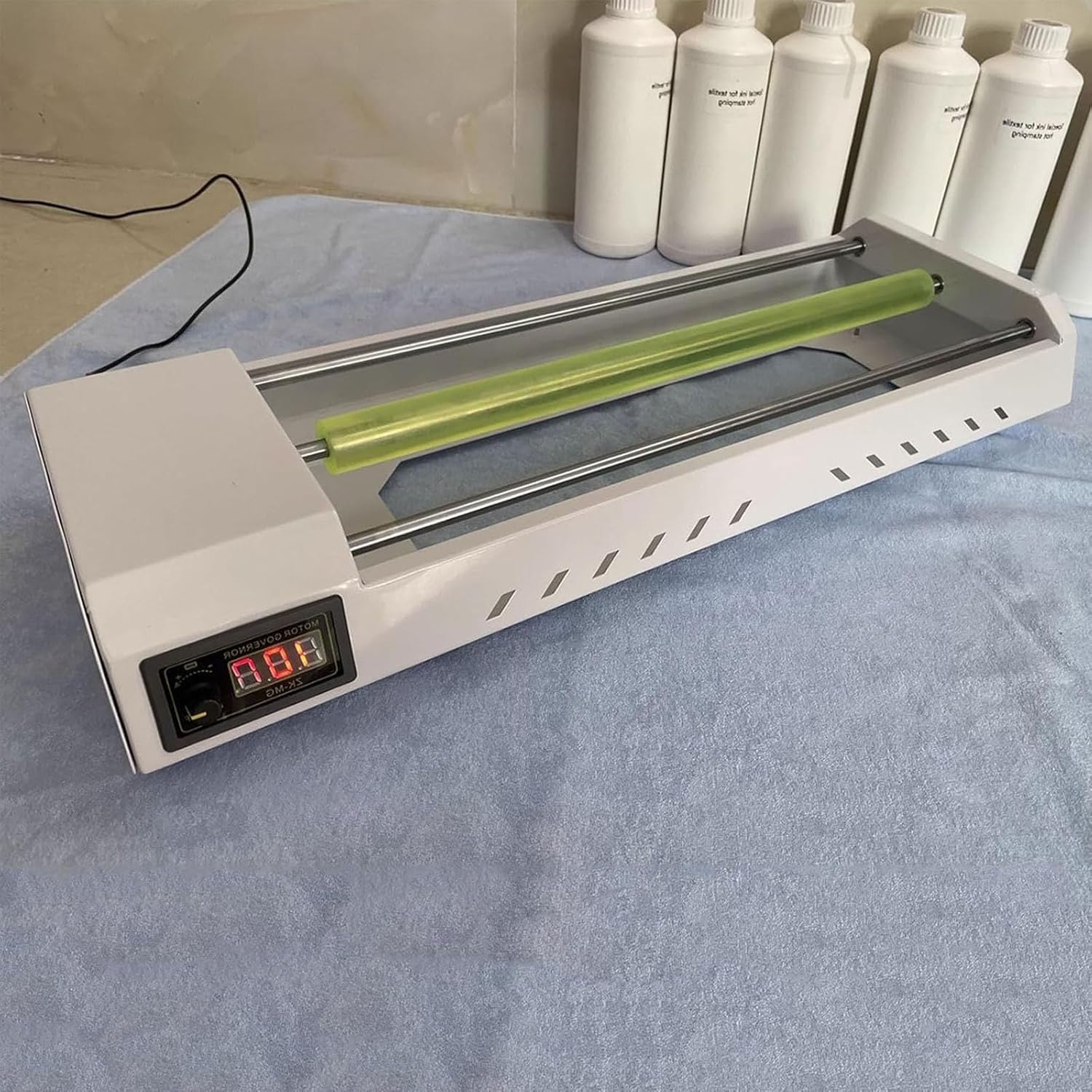 Electric Paint Shaker Vortex Mixer, Digital Display, Adjustable Speed, Holds 6 Bottles of 1L Ink, for Cylindrical Ink Bottles, Paint, Watercolor