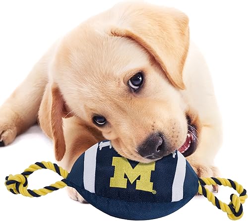 Miniatura 3 de Pets First NCAA Michigan Wolverines - Juguete de fútbol americano para perro, materiales de nailon de alta calidad, cuerdas de tracción fuertes,