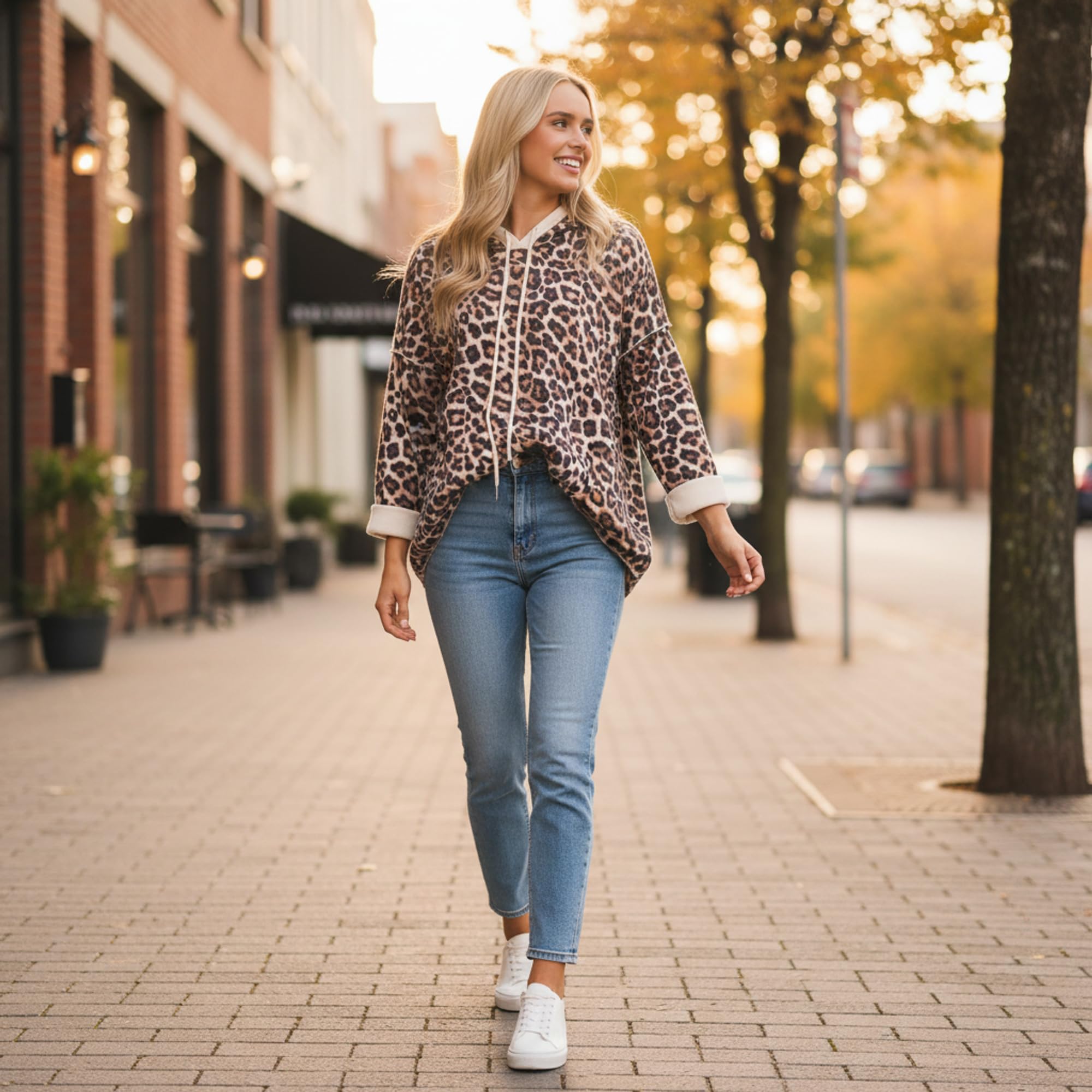 Zwillingsherz Damen Hoodie mit Kapuze – Kuscheliger Oversize Kapuzenpullover – Weicher Sweatshirt Pullover für Frauen Aufdruck Leo – Stylischer Look für Frühling, Herbst & Winter – Loungewear Mode