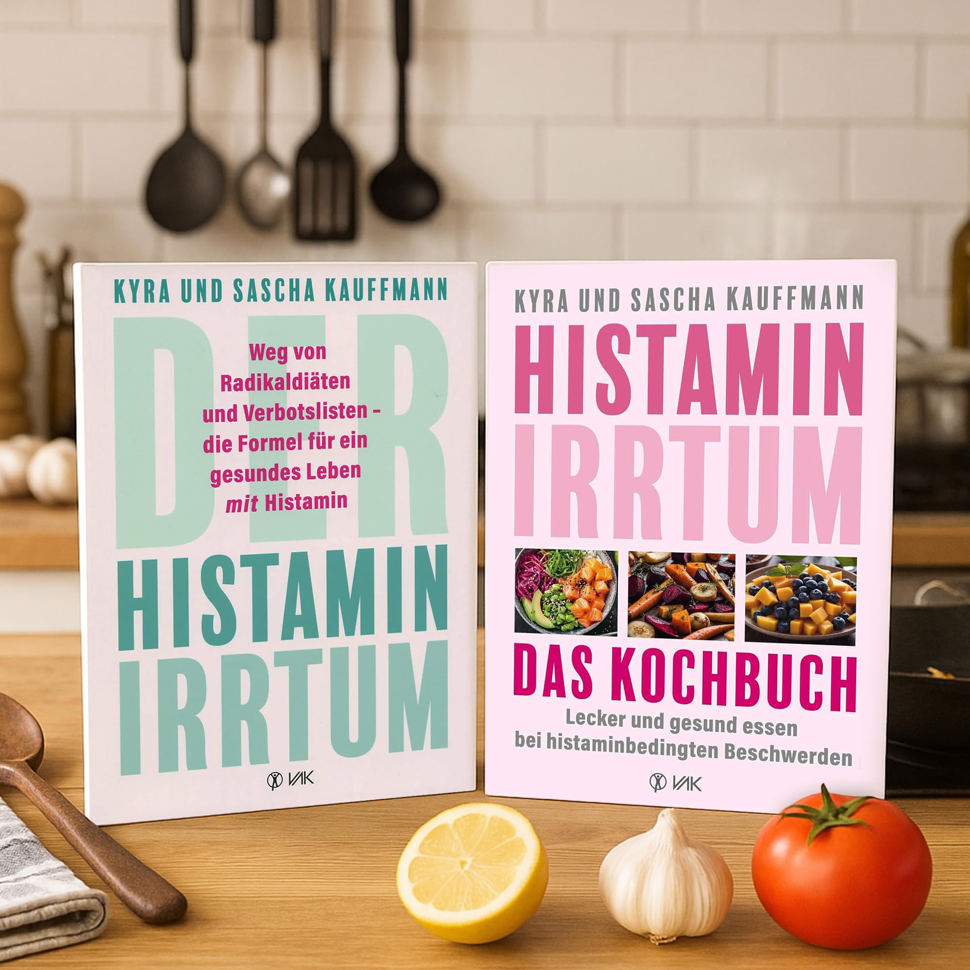Histamin Buch Bundle von Kyra & Sascha Kauffmann – Der Histamin-Irrtum + Histamin-Irrtum Kochbuch – Lecker essen bei Histaminintoleranz inkl. exklusivem Design-Lesezeichen
