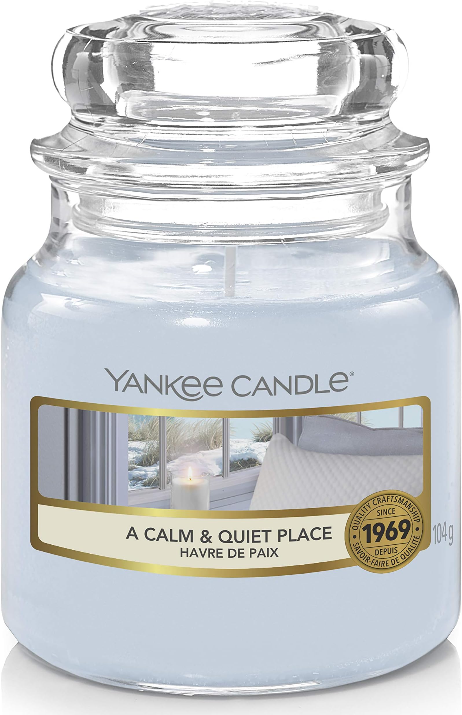 Yankee Candle Scented Candle, A Calm and Quiet Place Small Jar, Burn Time: Up to 30 Hours