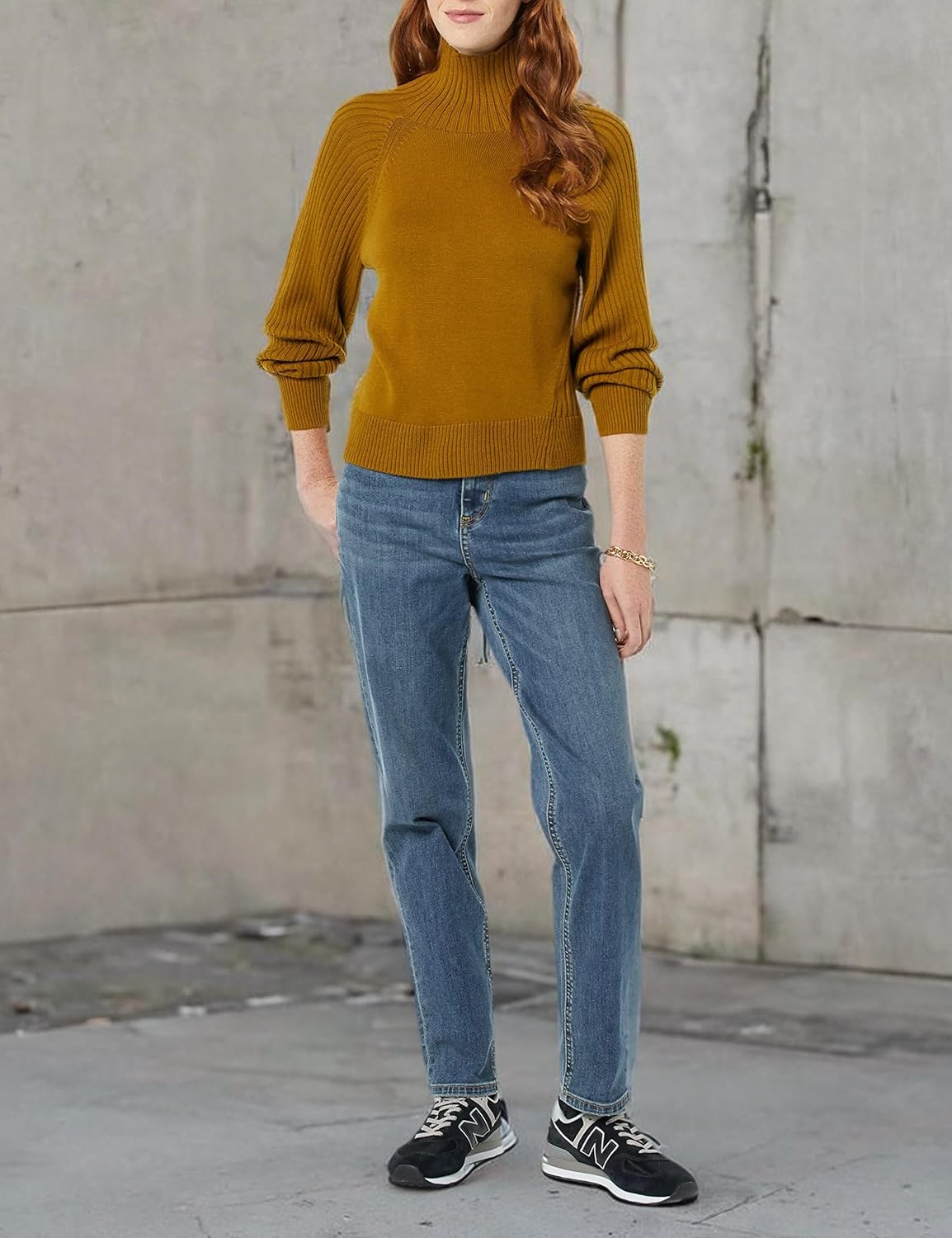 Amazon Essentials Women's Ultra Soft Oversized Cropped Cocoon Sweater (Available in Plus Size) (Previously Daily Ritual) - Image 6