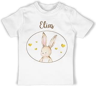 Geschenk mit Namen personalisiert by Shirtracer - Baby T-Shirt Mädchen Jungen personalisiert mit Namen - Ostergeschenke Os...