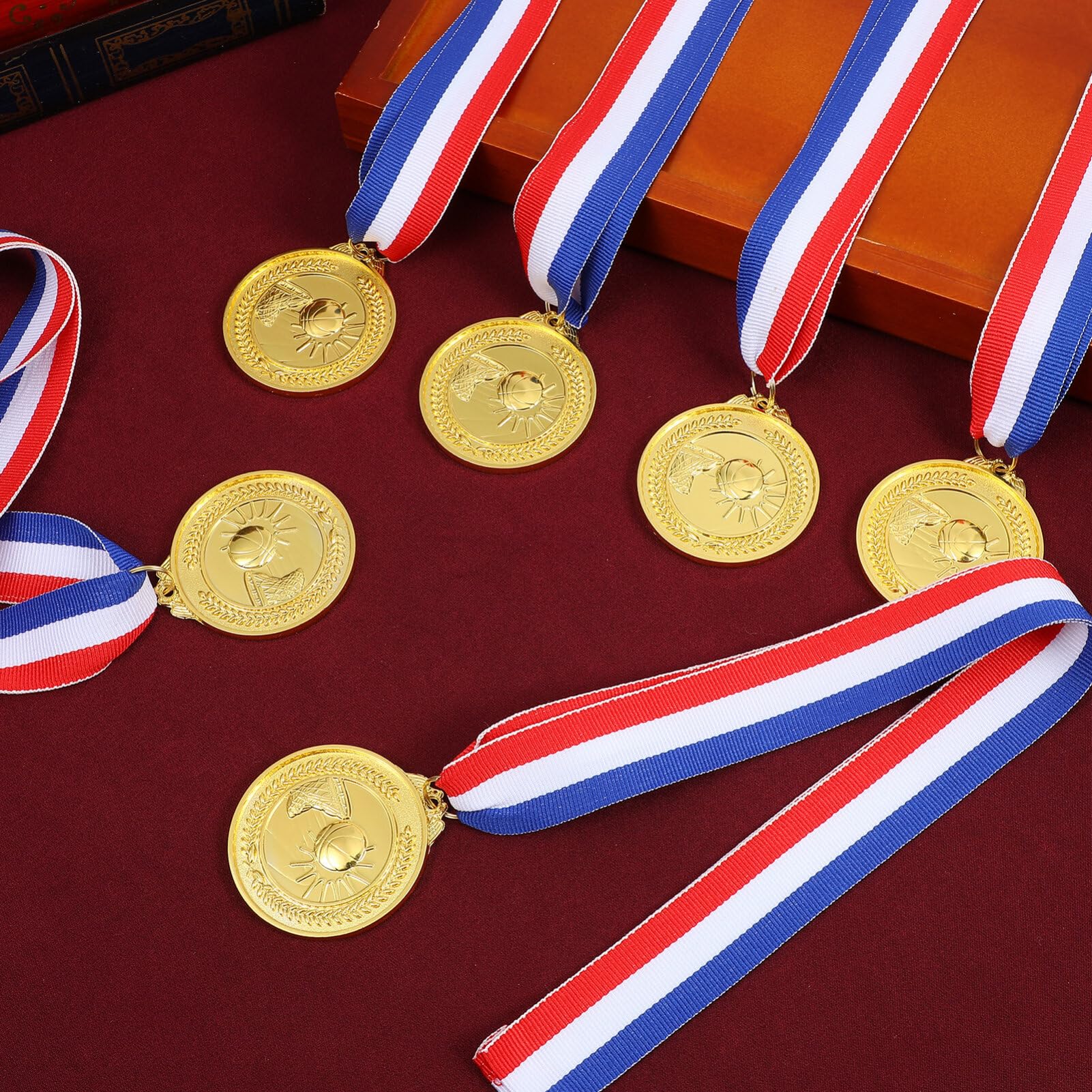 SUPVOX 12 Uds. De Medallas Temáticas De Baloncesto Medallas De Premio Medallas Deportivas Medallas De Medallas De Juego Deportivo Medallas De Metal Dorado para Premios