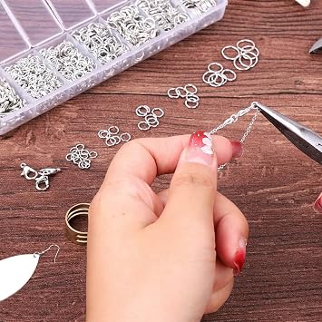 Needle Nose Pliers 4.5 Inch Jewelry Pliers Super Precision Jewelry Making Tools Comfort Grip Handle Craft Pliers for Jewelry Repair Wire Bending Gripping