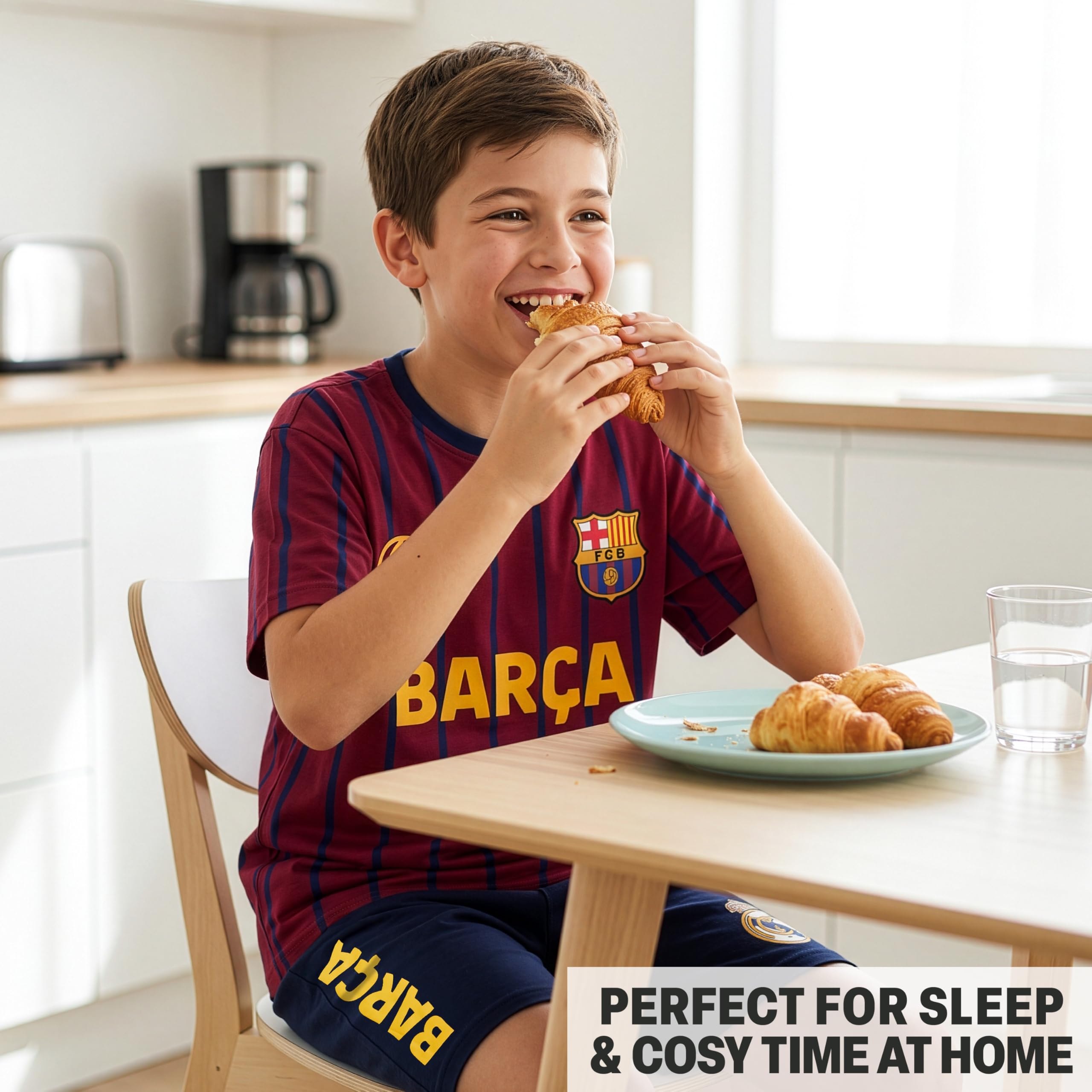 Get Trend Real Madrid | FC Barcelona Pijama Niño, Conjunto Verano Niño, Camiseta Manga Corta y Pantalón Corto 100% Algodón, Ropa Dormir, Regalo Futbol