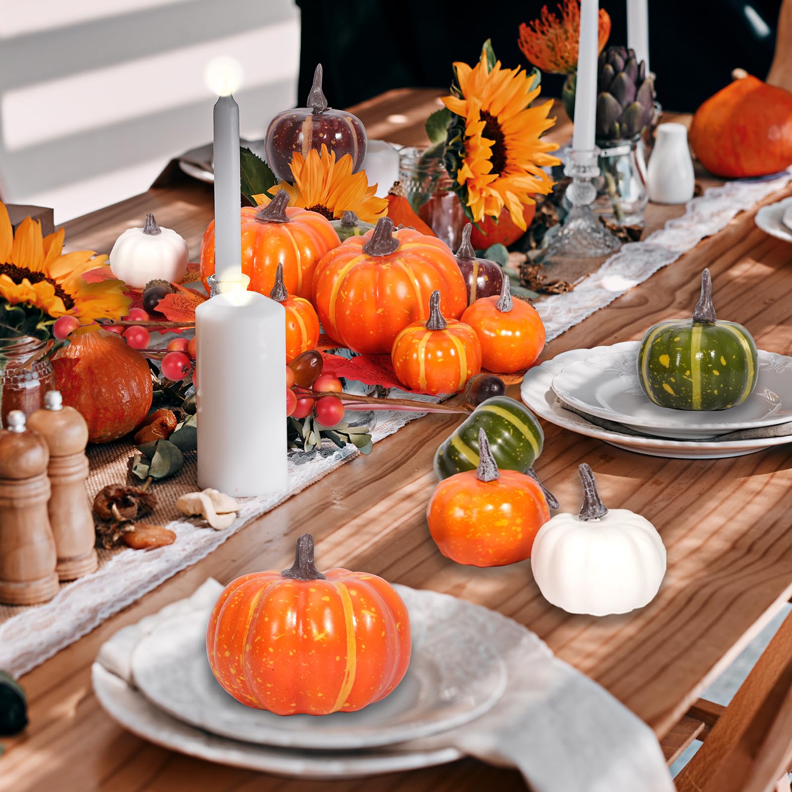 Citrouilles Artificielles, 162 Pièces Décoration de Citrouilles Automne, Mini Fausses Citrouille, Pommes de pin, Feuilles d'érable, Glands, etc, pour Halloween Thanksgiving Decoration Automne