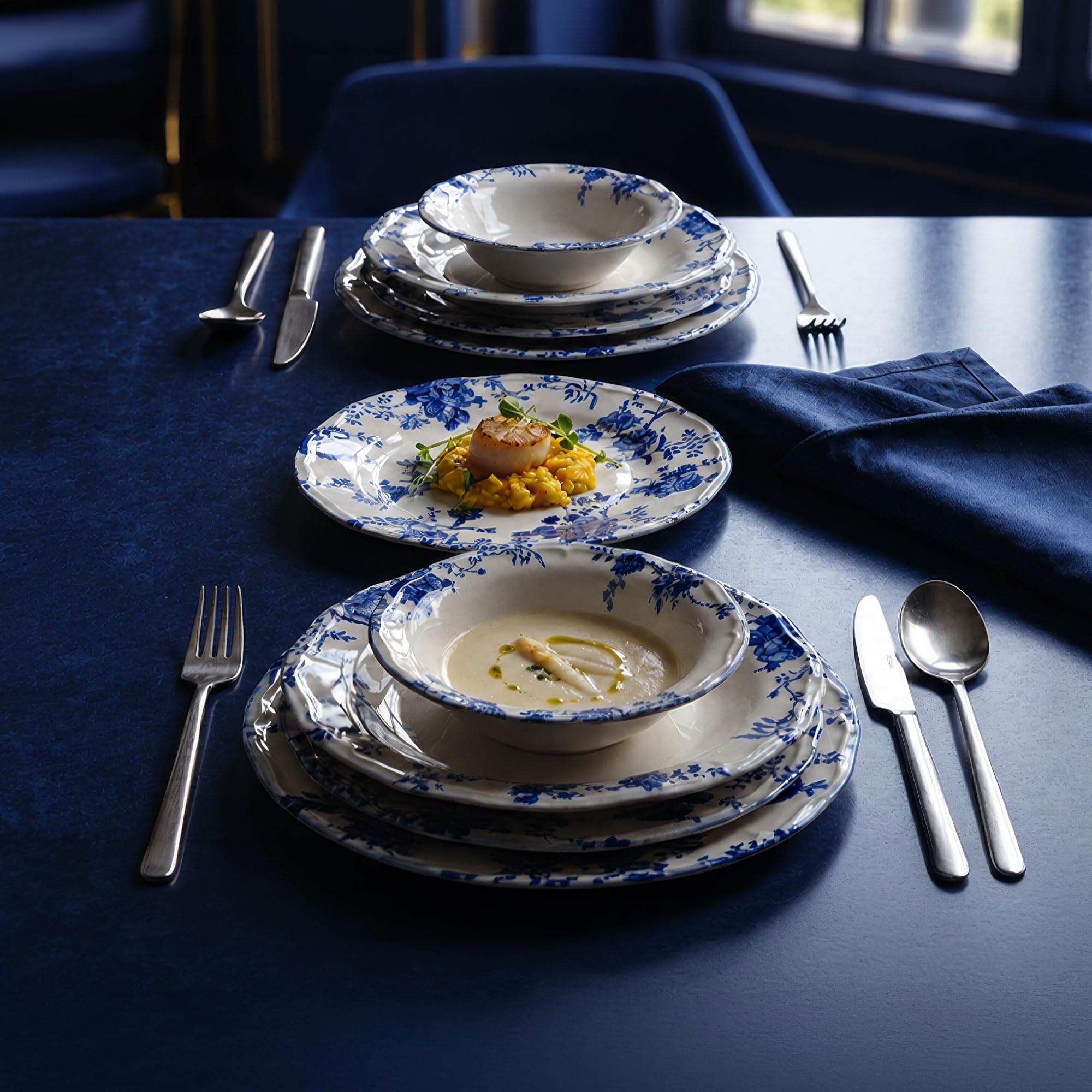 Nordic Schiller Tafelservice 24-teilig aus Porzellan für 6 Personen, Blau | 6 Speiseteller, 6 Suppenteller, 6 Dessertteller, 6 Kompottschalen, Modernes Geschirrset