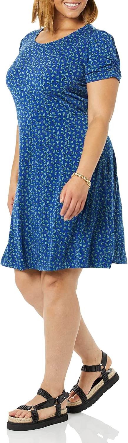 Amazon Essentials Women's Gathered Short Sleeve Crew Neck A-line Dress (Available in Plus Size) - Image 3
