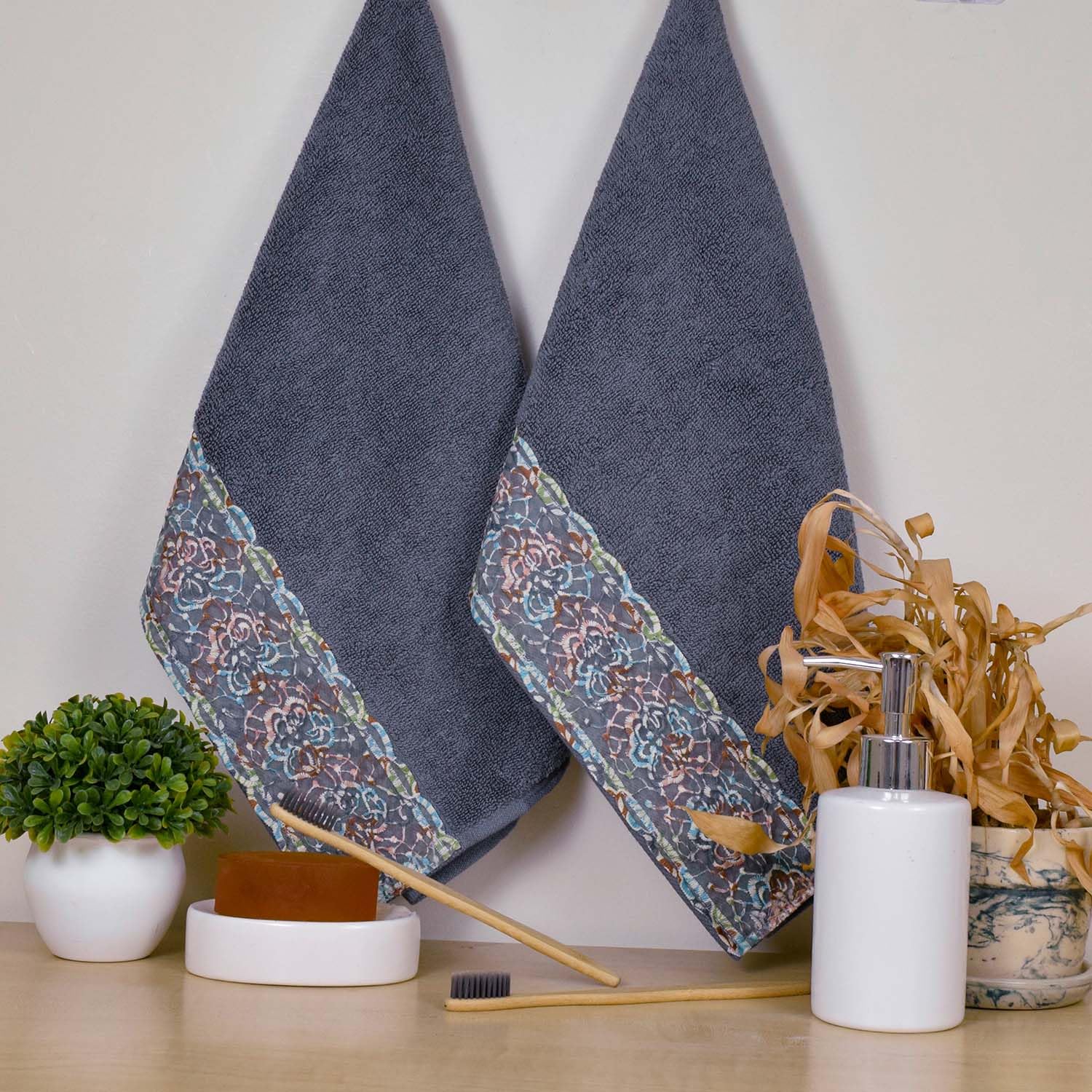 RANGOLI Sunshine 100% Cotton Hand Towels - 550 GSM, Hanging Loop, Extra Soft, Highly Absorbent, Quick Drying with Attractive Border (Grey, Hand Towels (Pk of 2))-picture-12