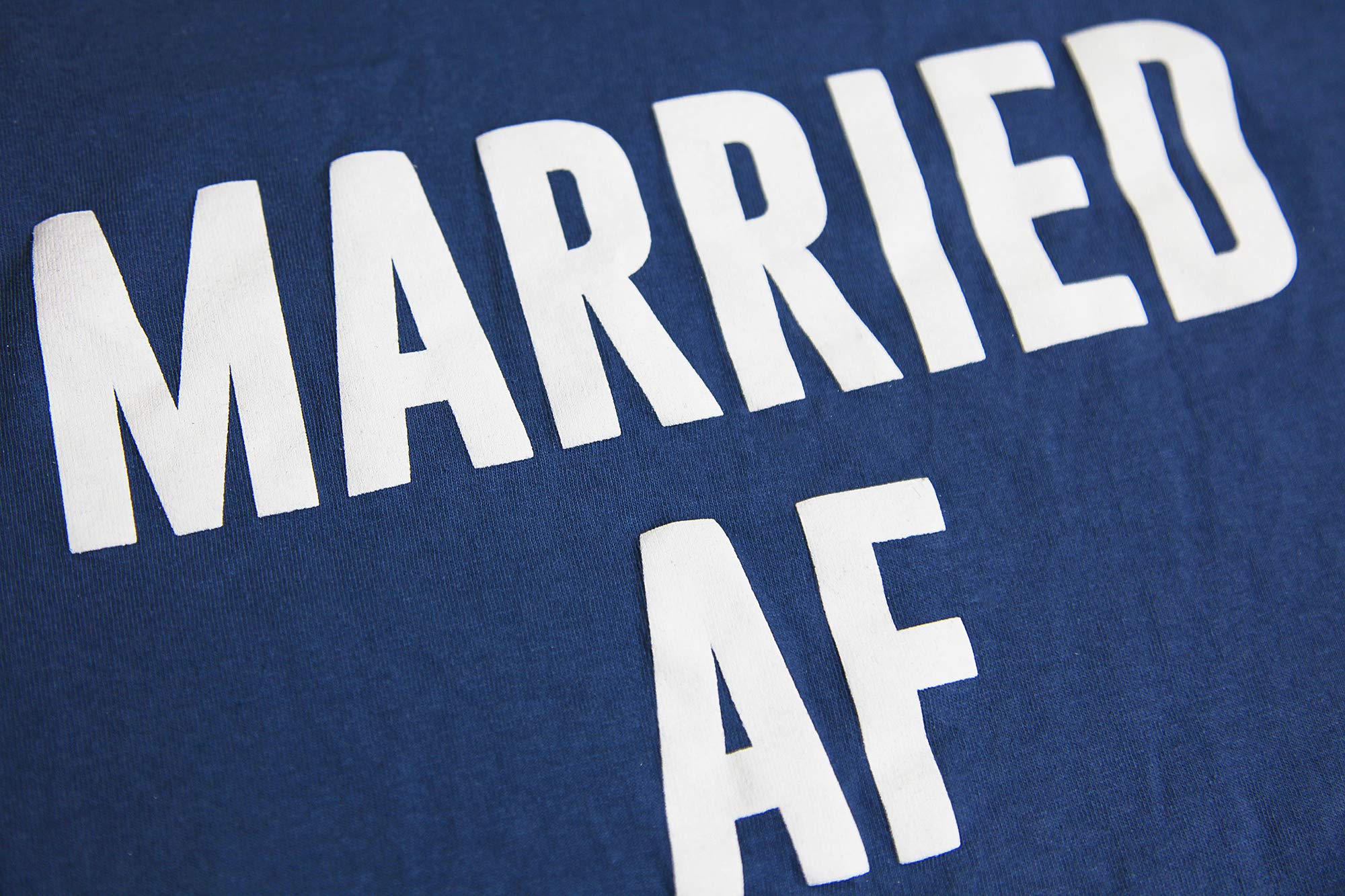 CreateMyTee | Married AF | Camiseta de manga corta divertida para hombre y mujer